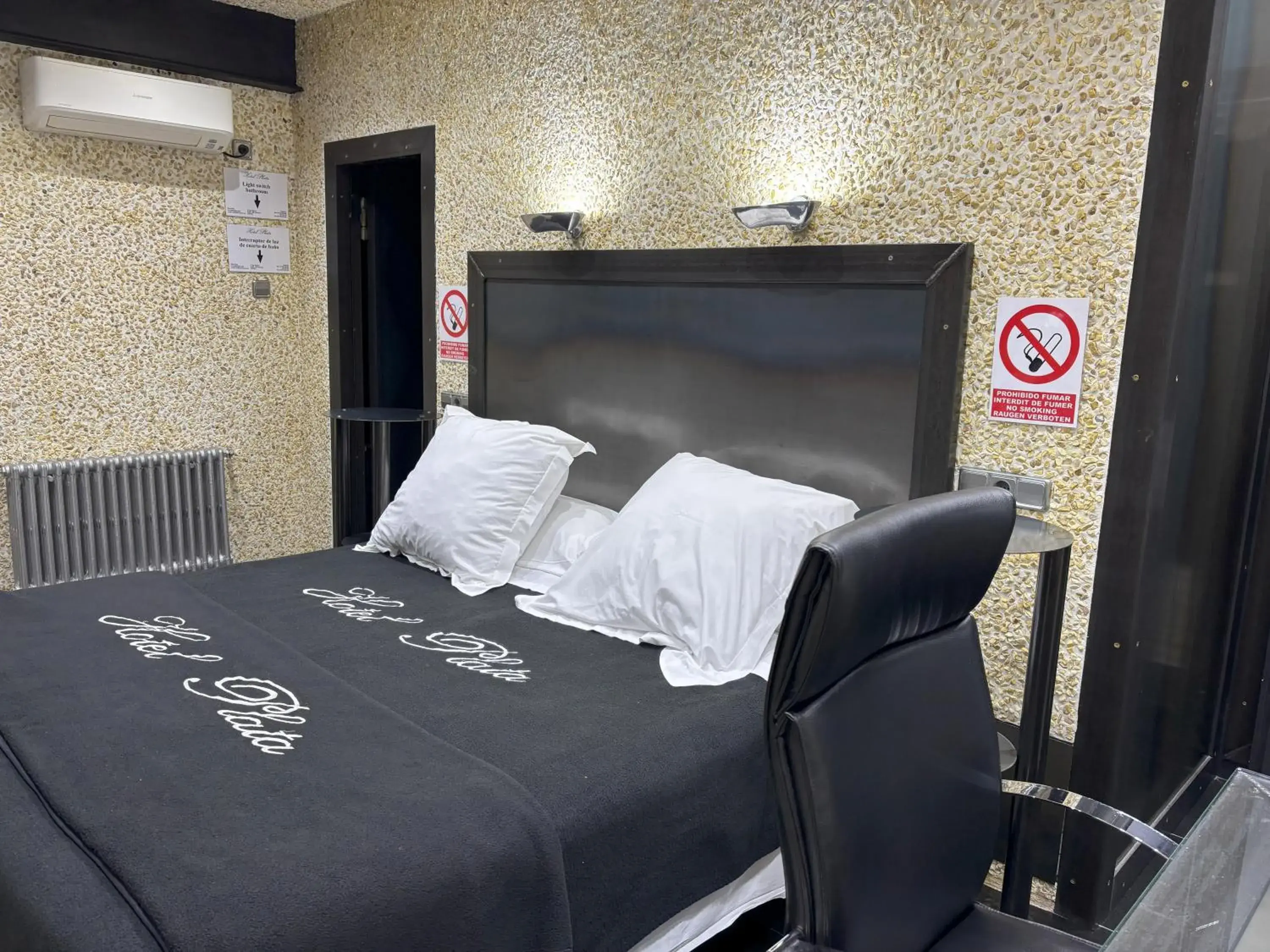 Queen Room with Spa Bath in Hotel Plata Queen Room with Spa Bath in Hotel Plata