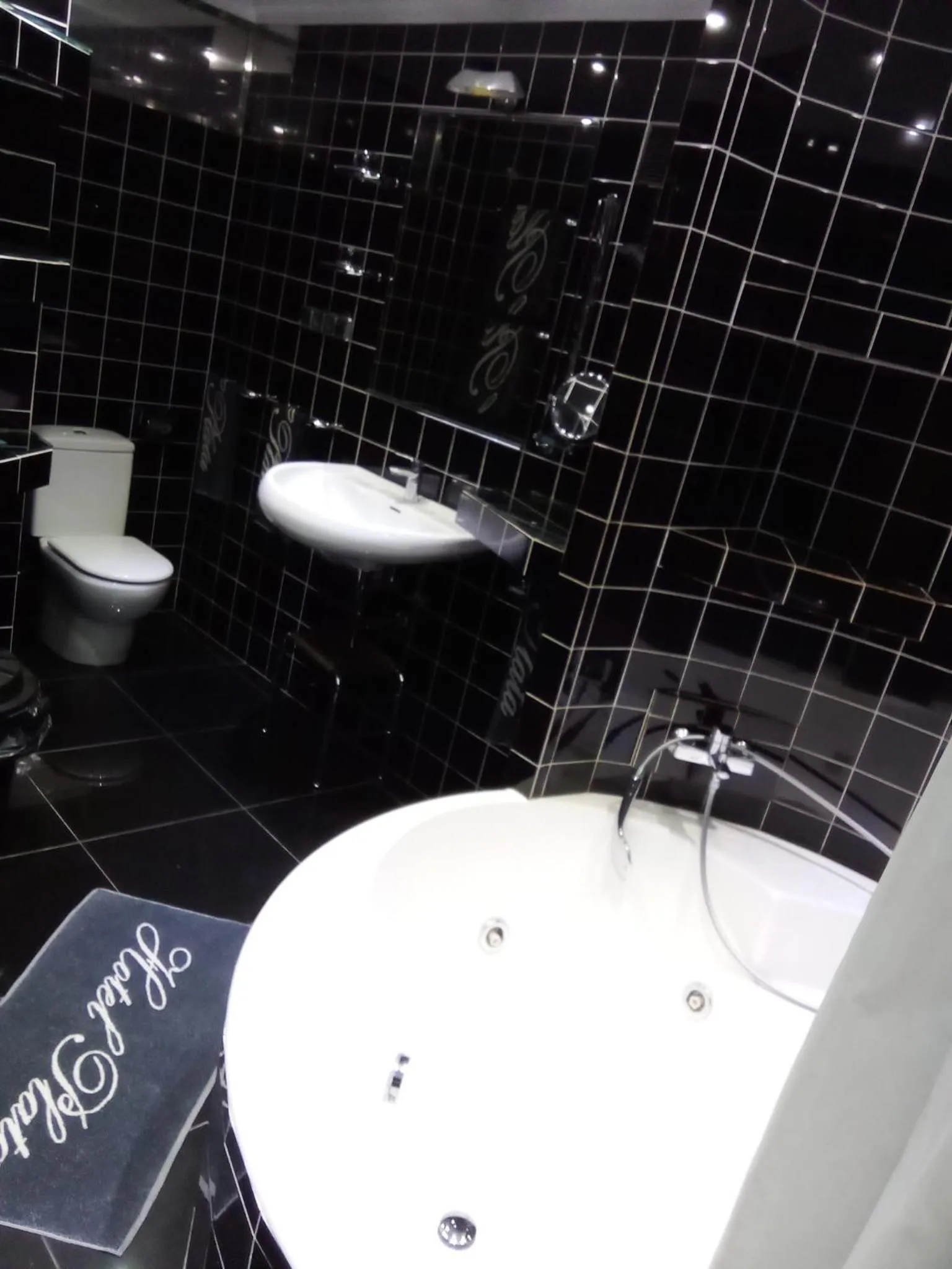 Shower in Hotel Plata