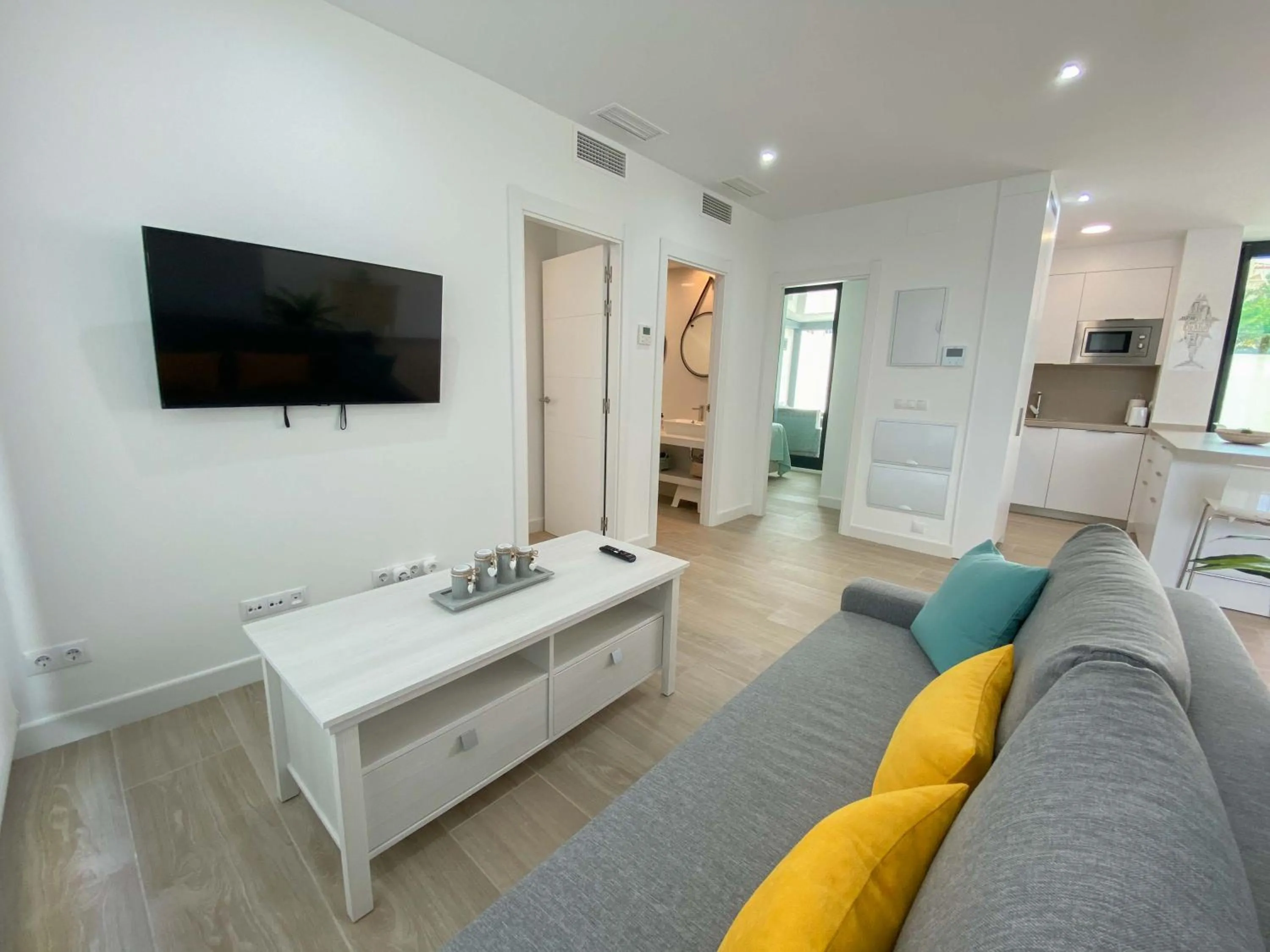 TV and multimedia in Tarifa Cozy House - Private Pool - Wifi - Modern