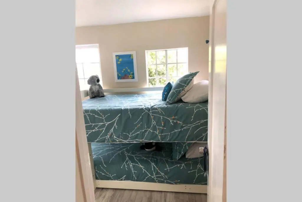 bunk bed, Bed in Viva Pacifica