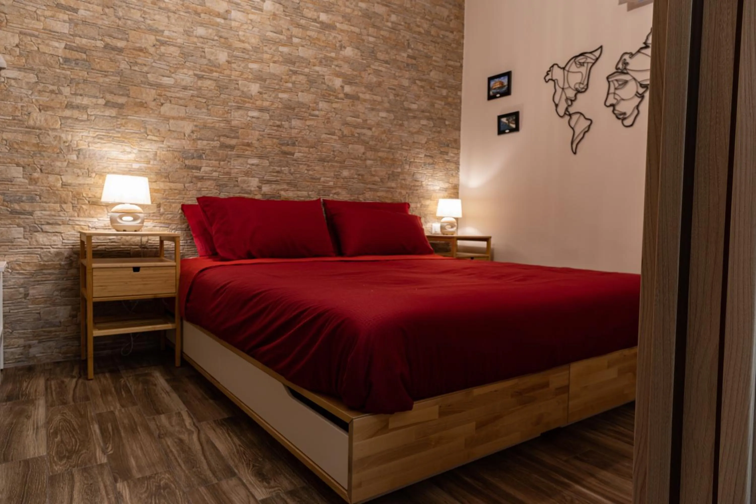 Bed in Tizzy Apartment & Rooms