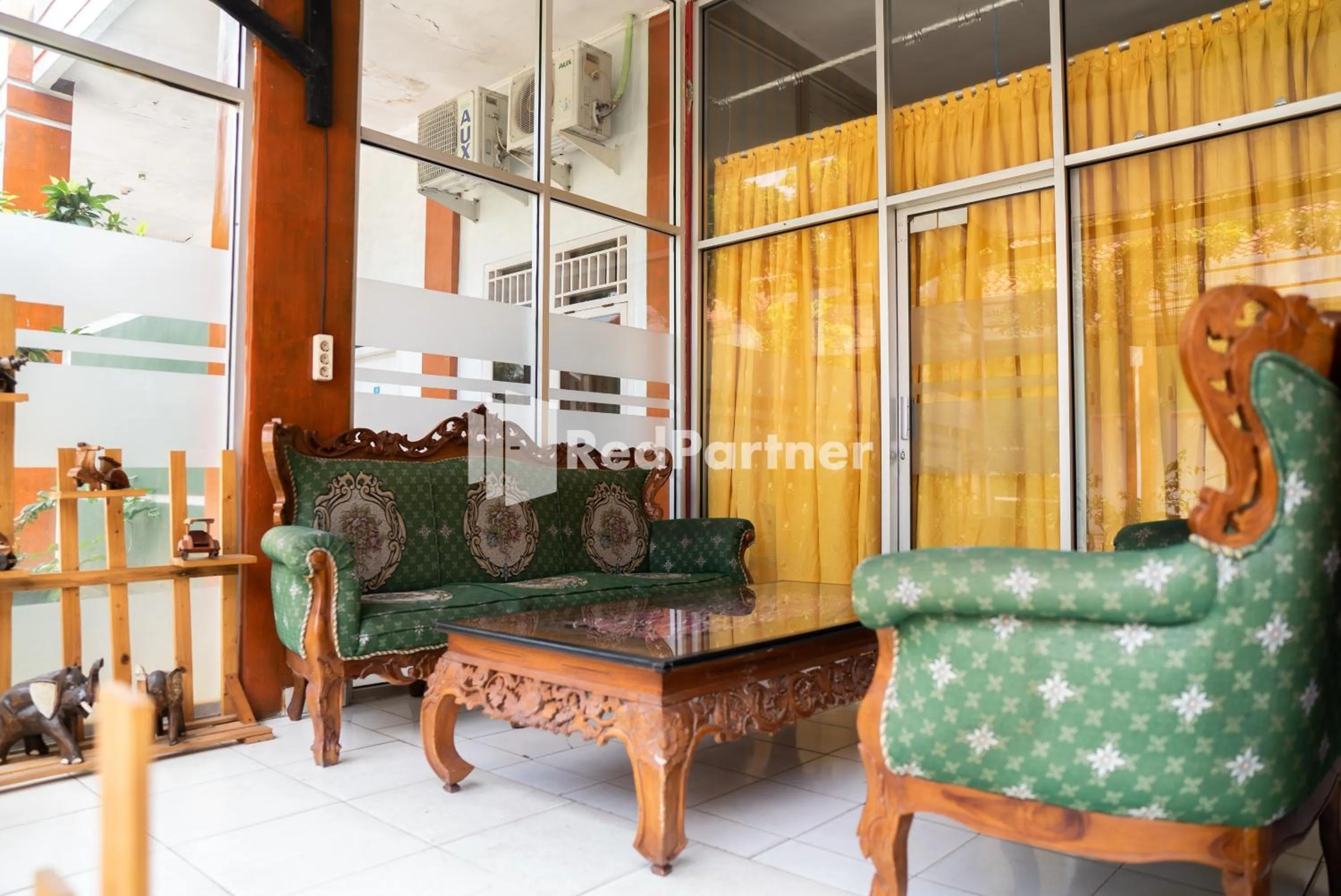 Lobby or reception in Hotel Ratu Ayu 2 Lampung Mitra RedDoorz