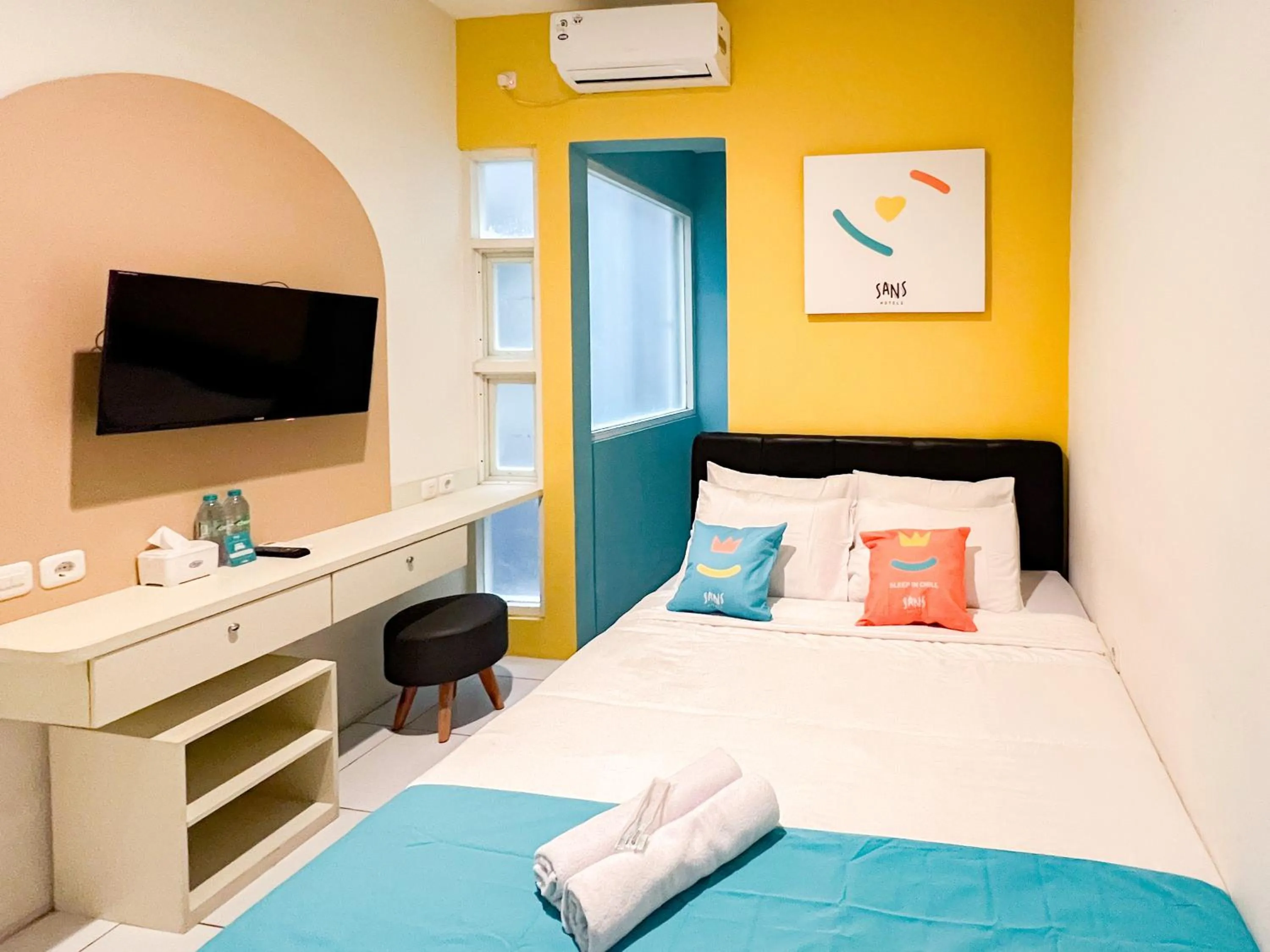 Bedroom, Bed in Sans Stay Bukit Palma Citraland