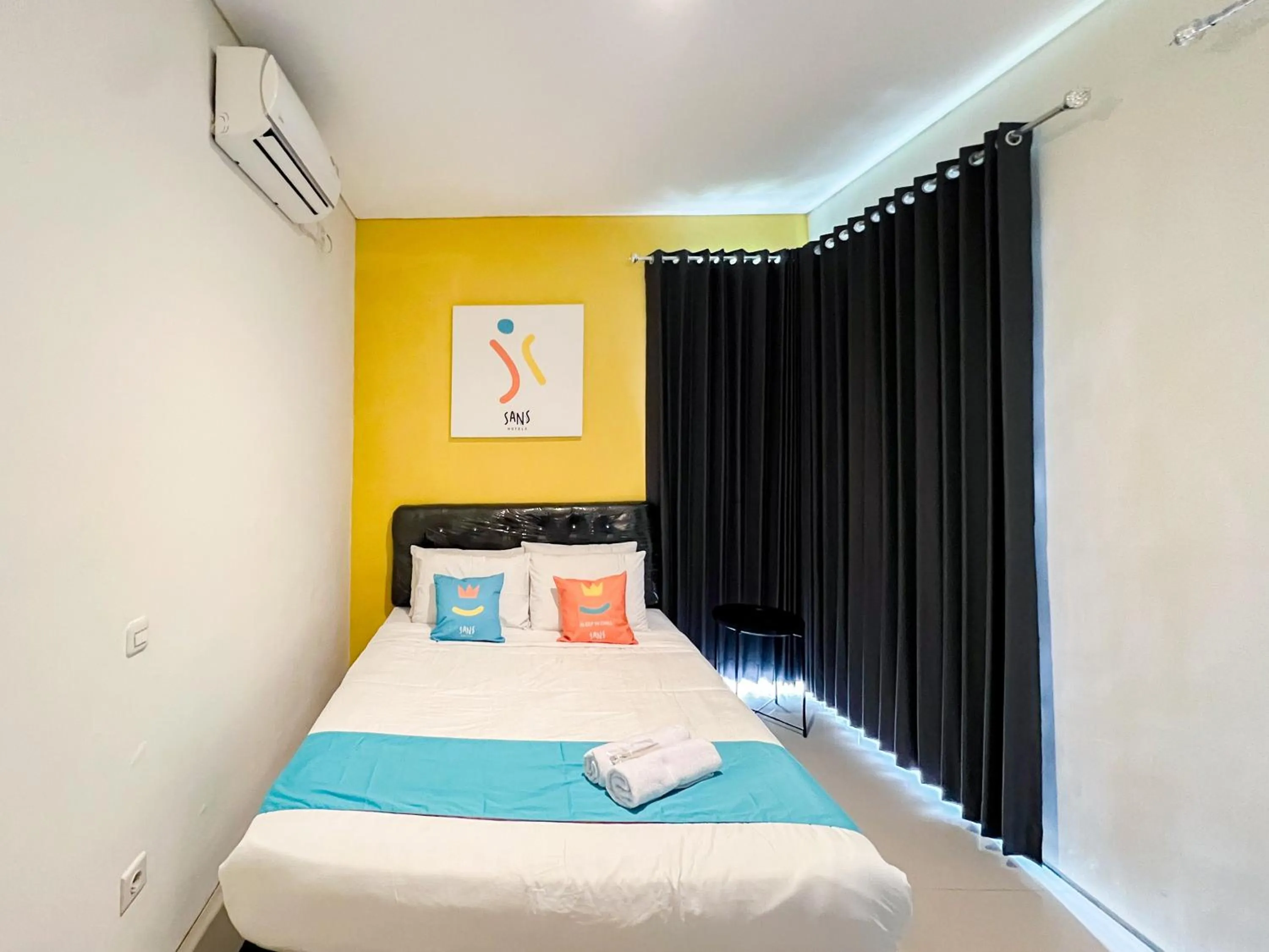 Bedroom, Bed in Sans Stay Bukit Palma Citraland
