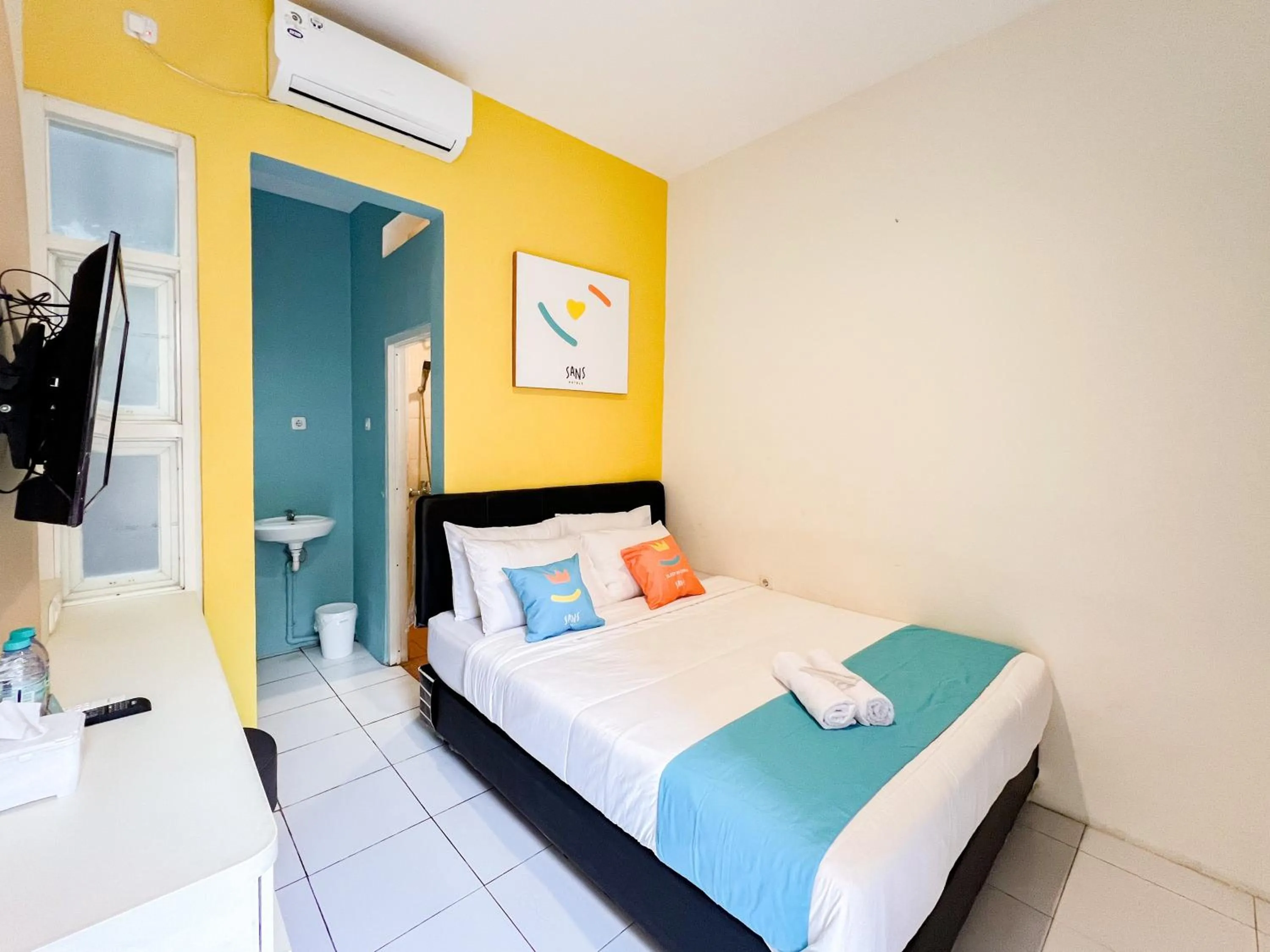 Bedroom, Bed in Sans Stay Bukit Palma Citraland