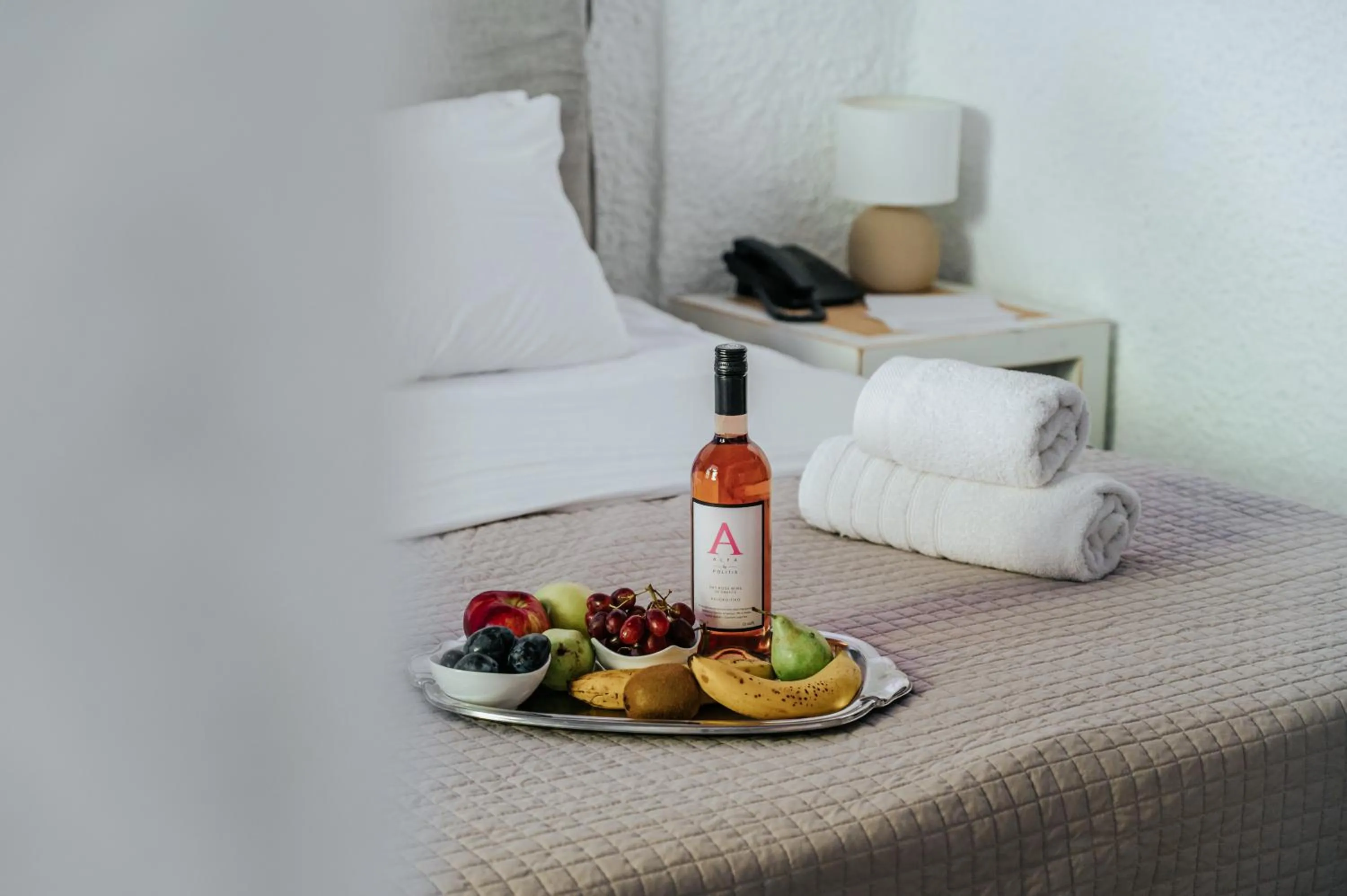 Food and drinks, Bed in Apollo Resort