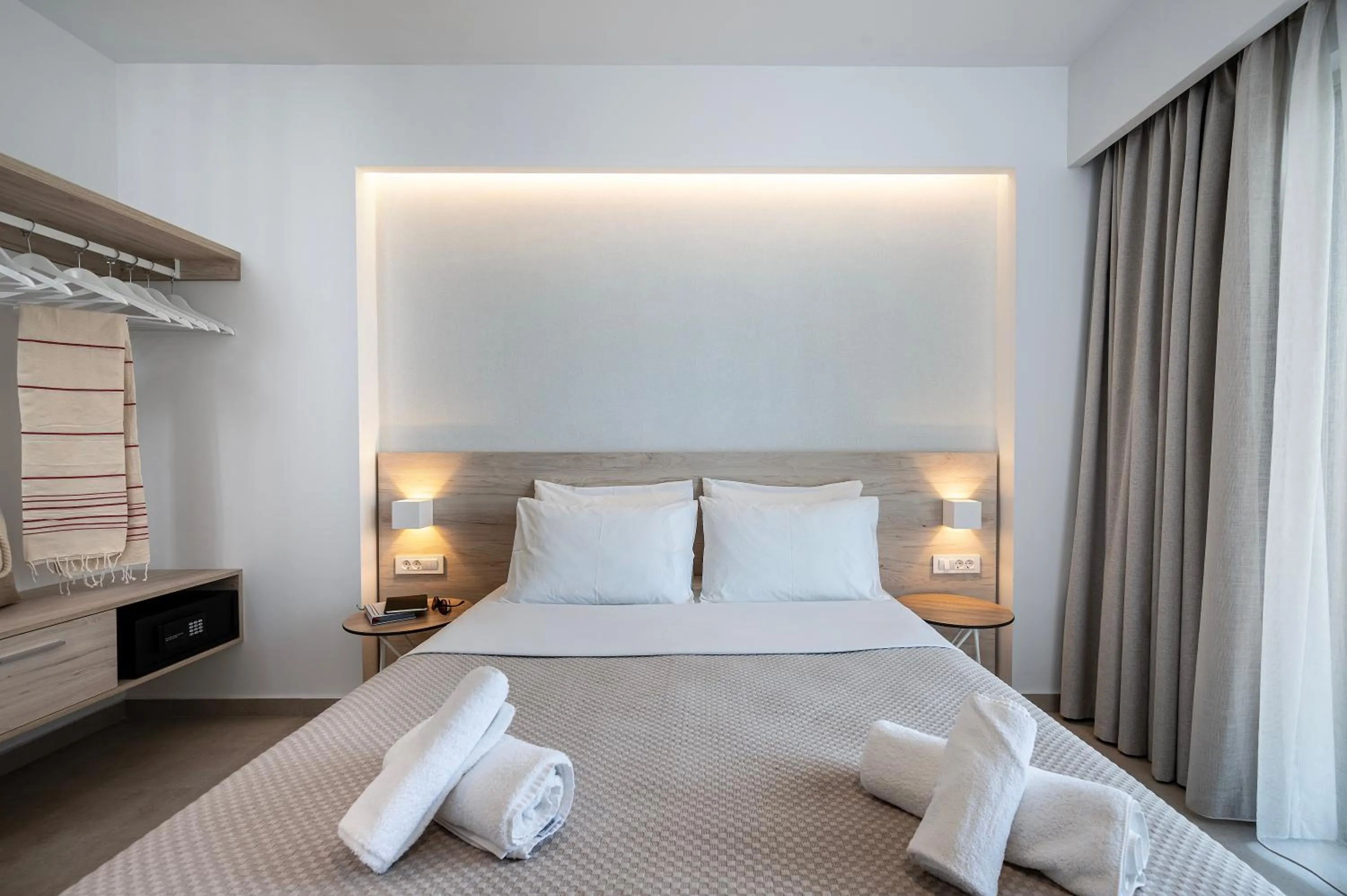 Photo of the whole room, Bed in Mythos Suites Hotel