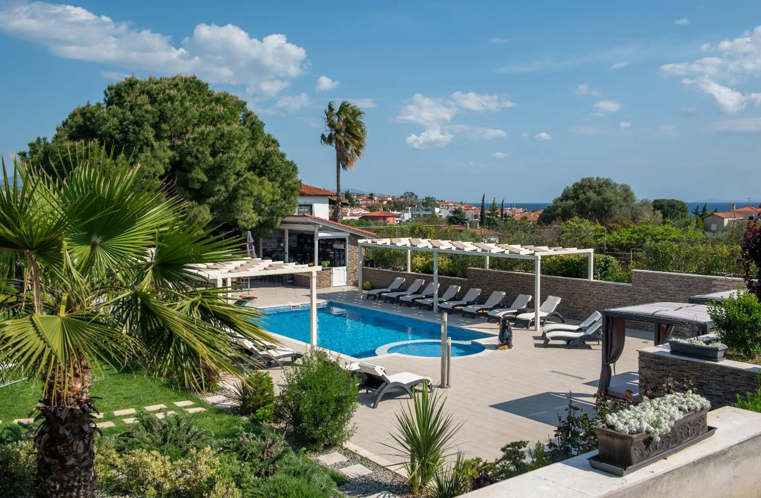 Swimming pool in Villa Sara