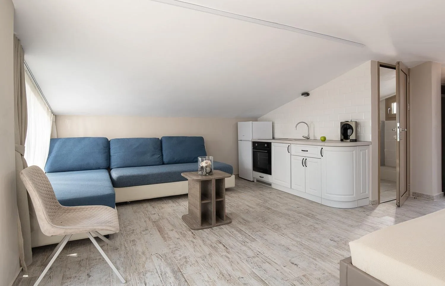 Kitchen or kitchenette in Villa Sara