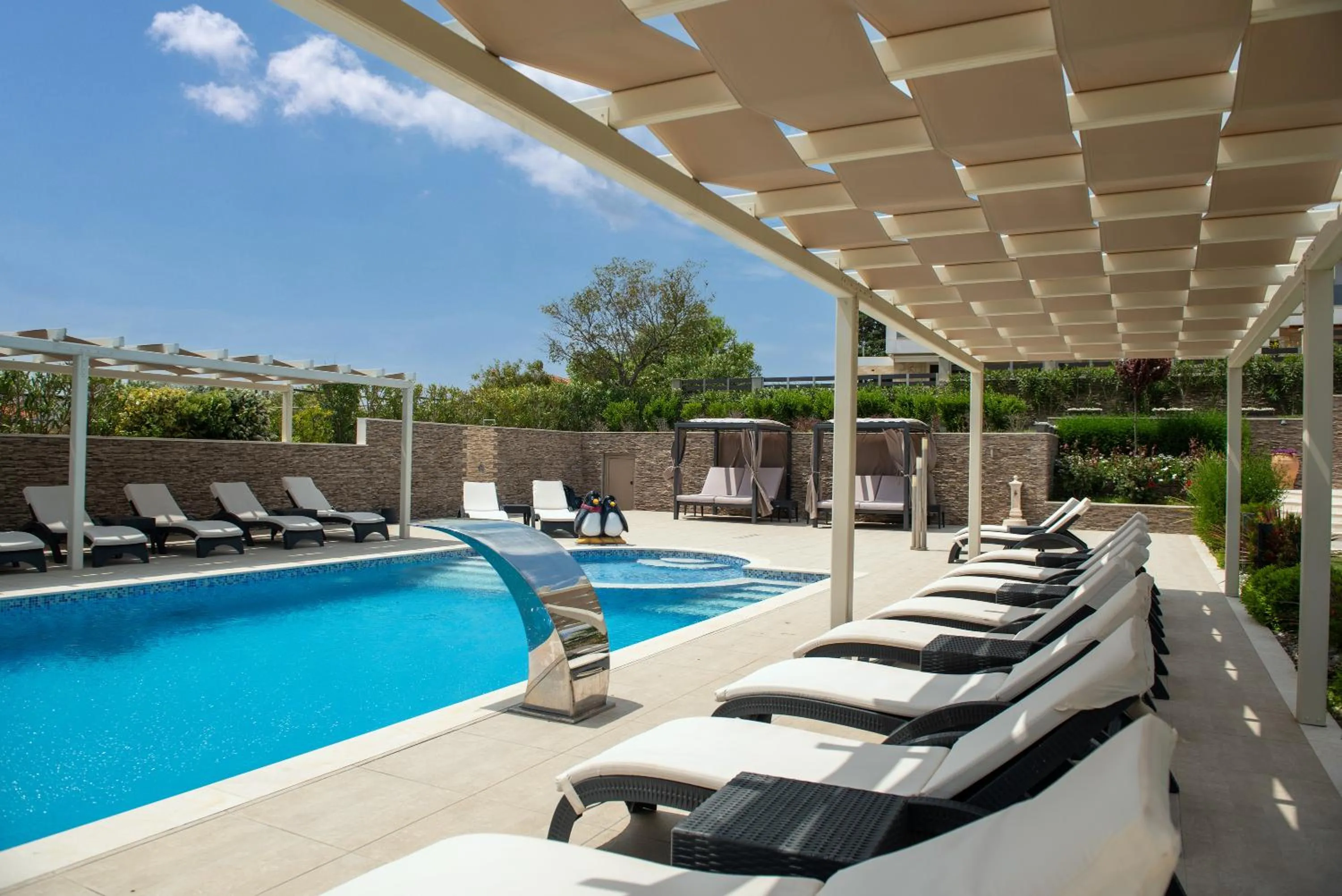 Swimming pool in Villa Sara