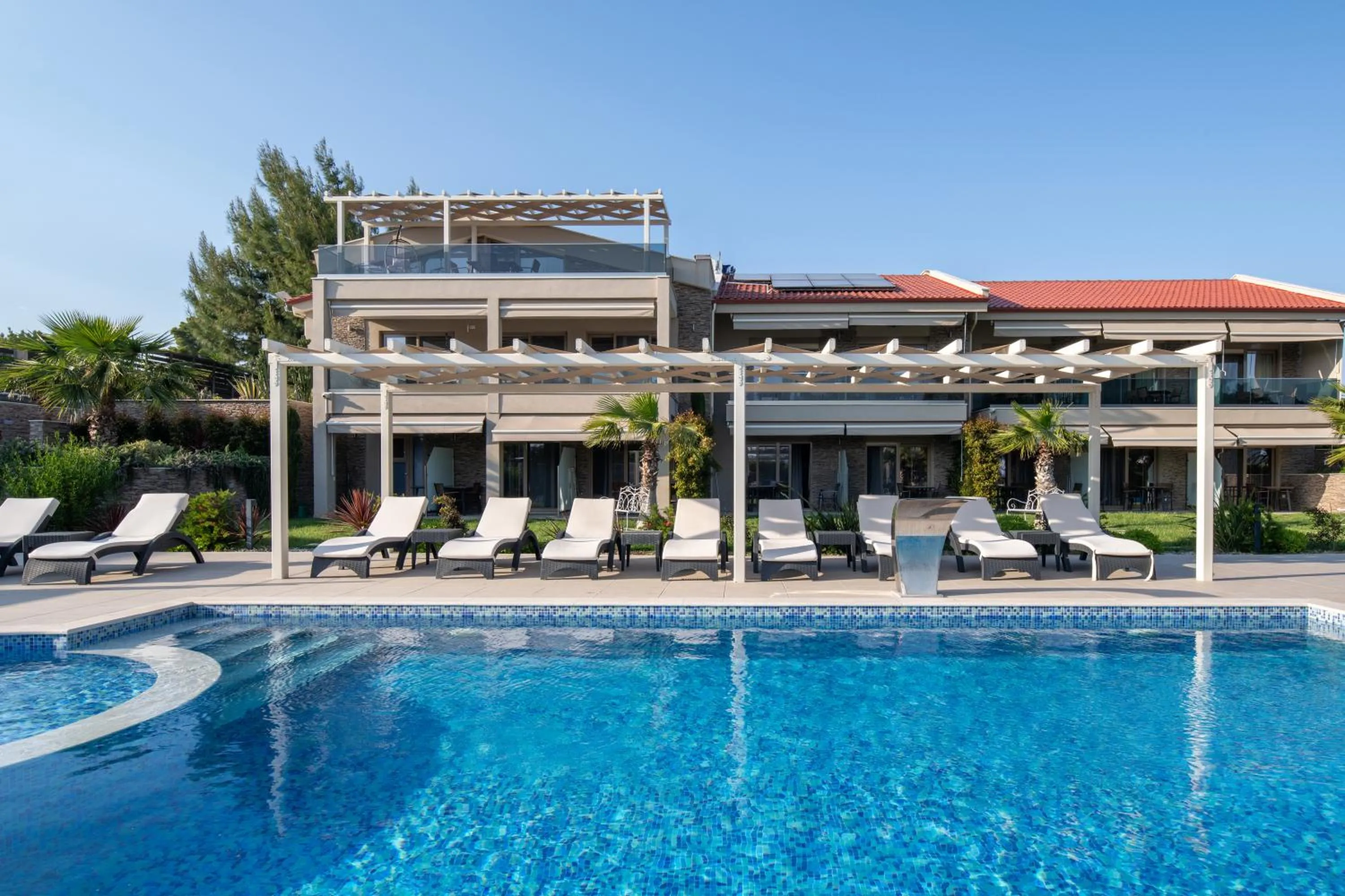 Property building in Villa Sara