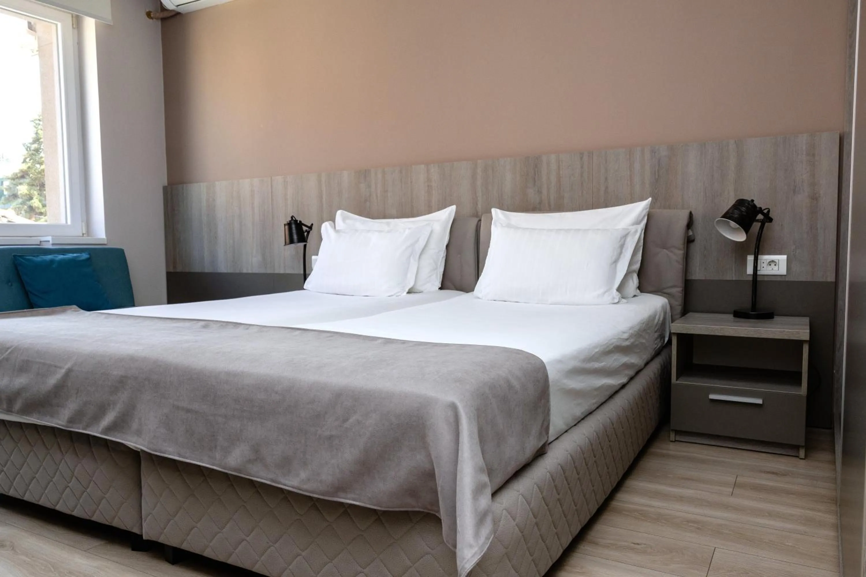 ZARO Apartments
