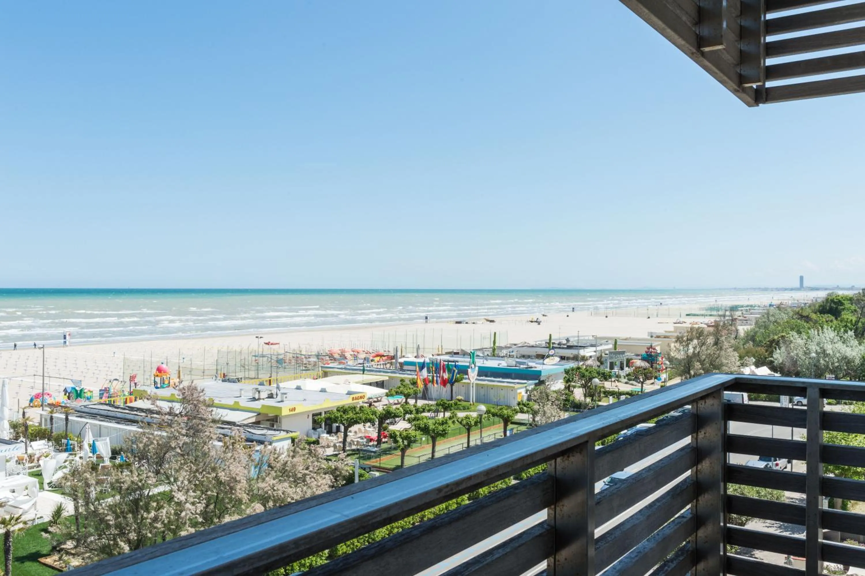 Balcony/Terrace in Kiss Beachfront Hotel & Restaurant