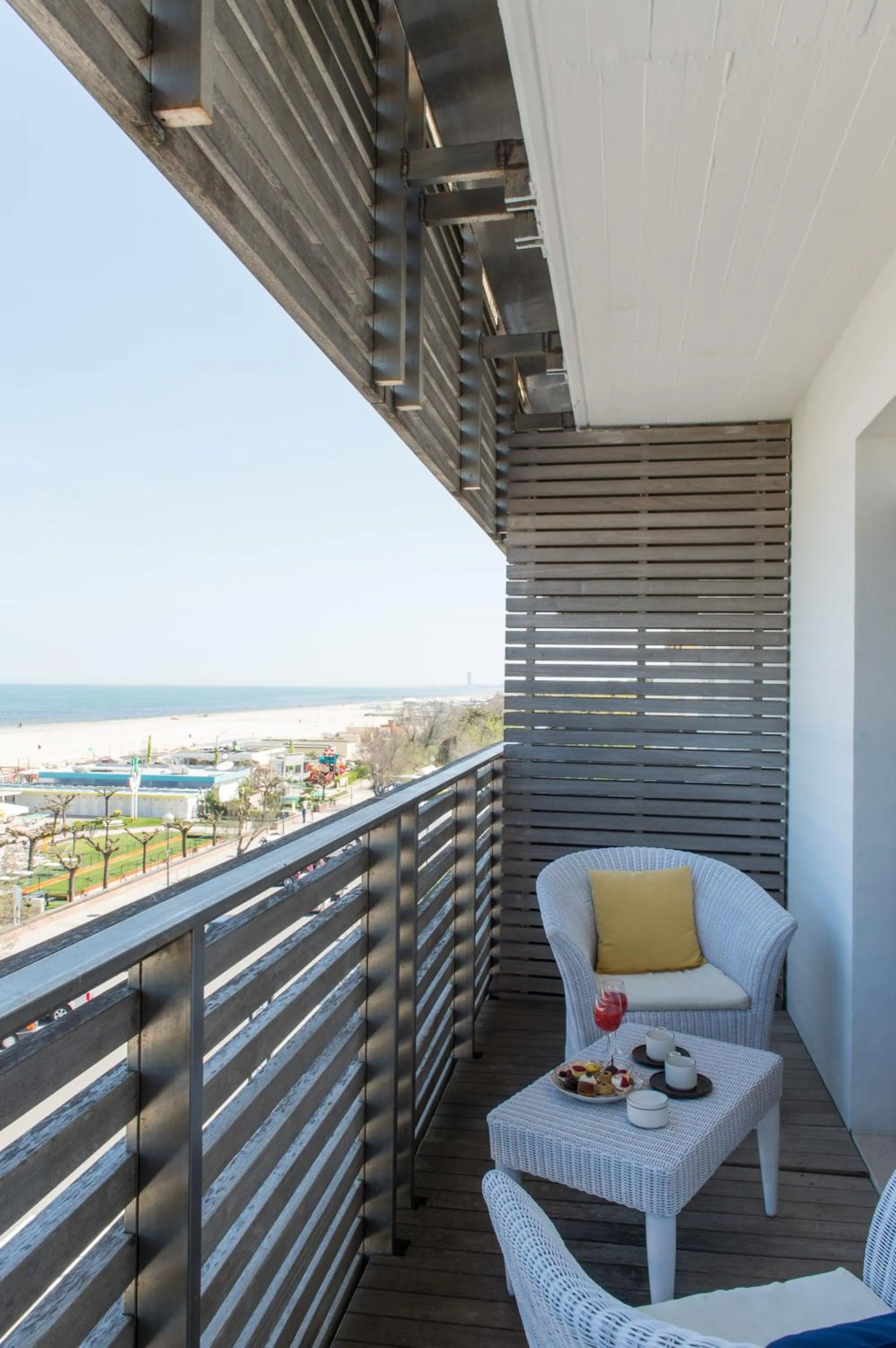 Balcony/Terrace in Kiss Beachfront Hotel & Restaurant