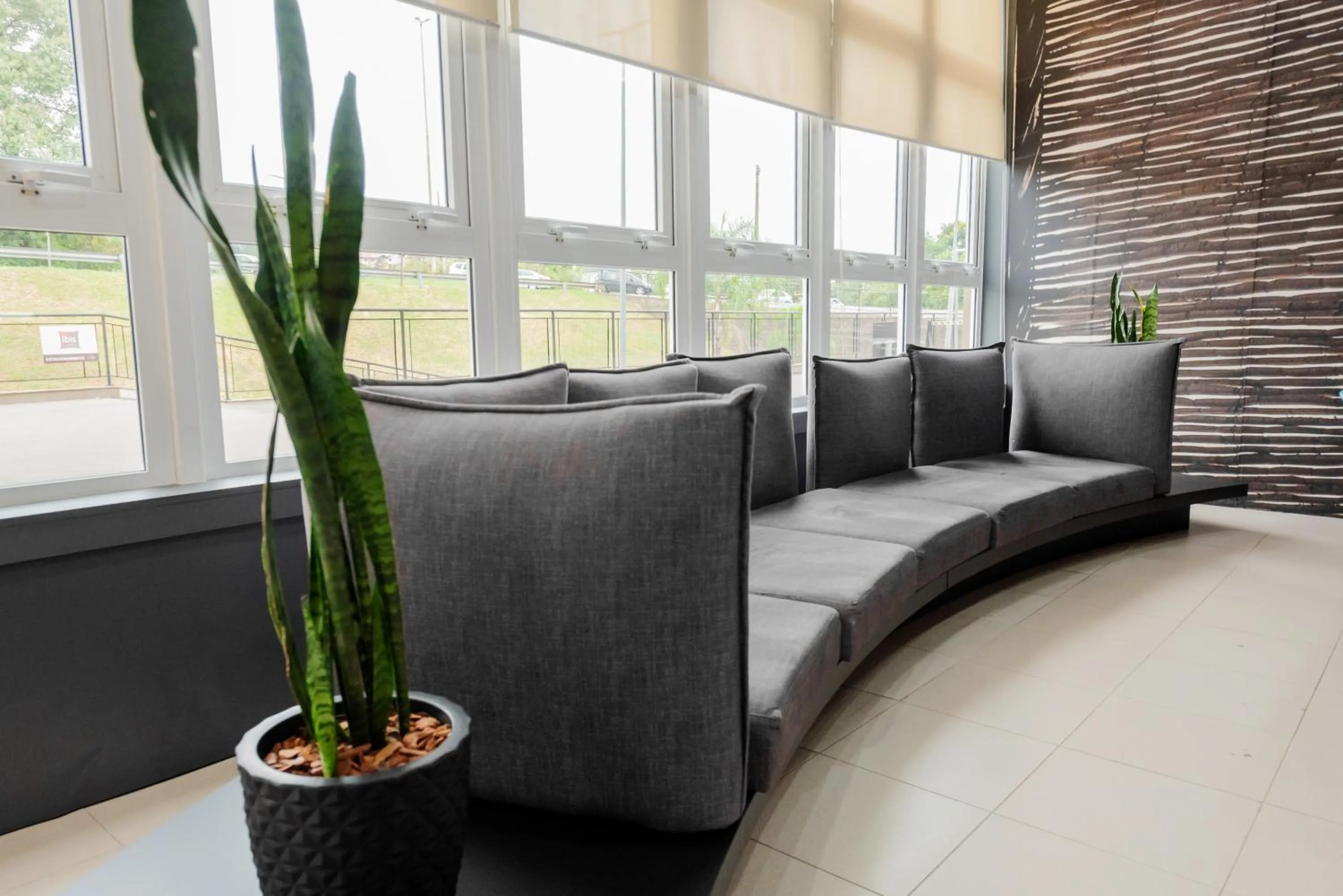 Lobby or reception in ibis Novo Hamburgo