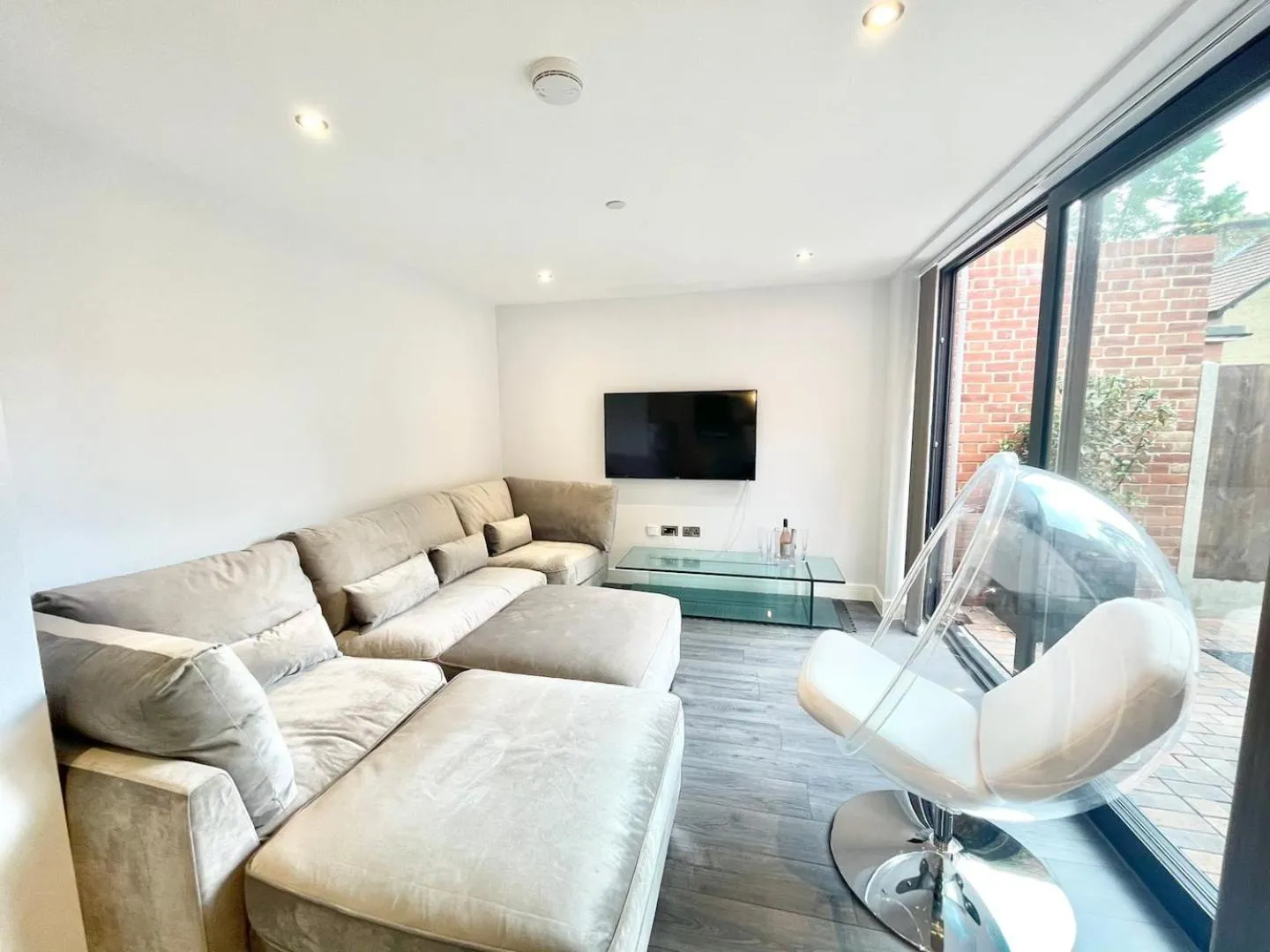 D & D Luxury Apartments