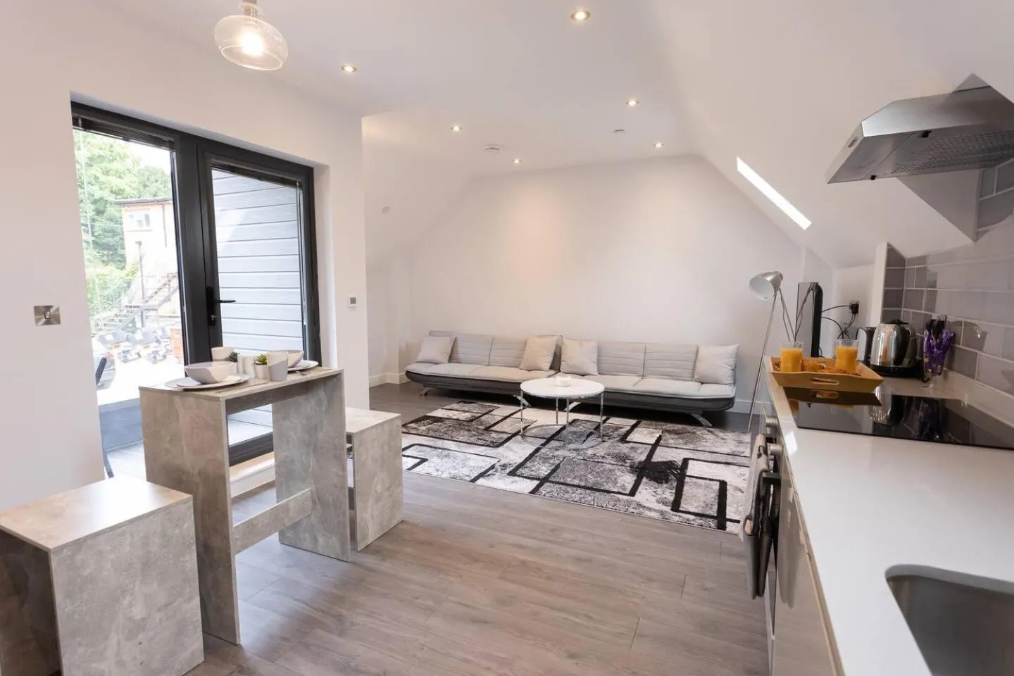 D & D Luxury Apartments