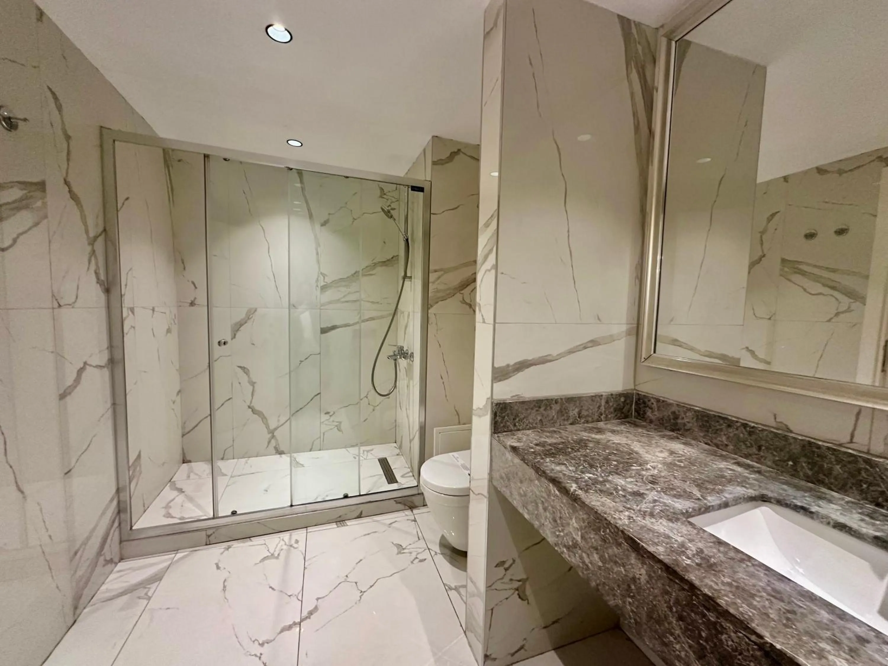 Bathroom in Mineo Hotel Taksim