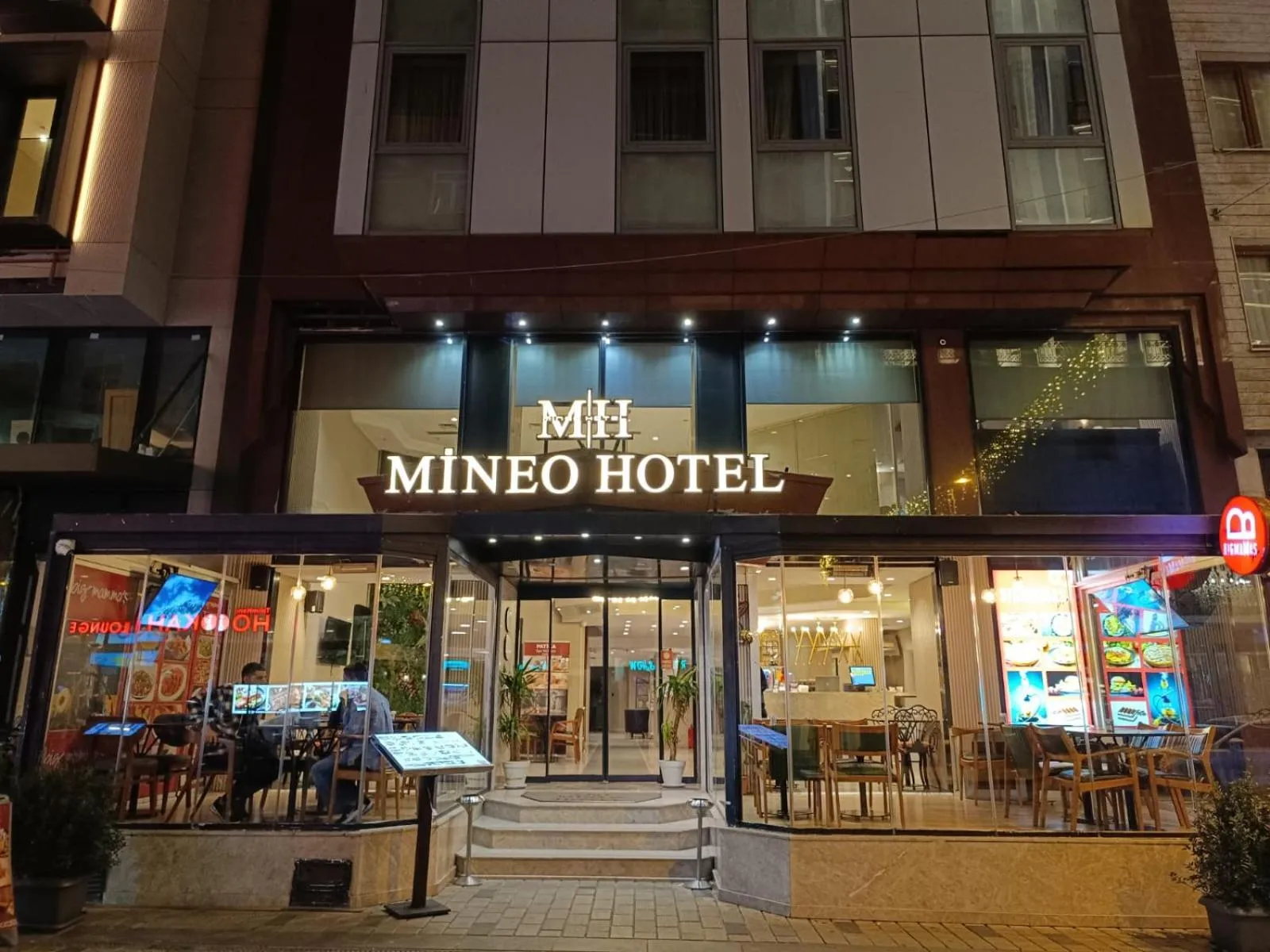 Facade/entrance in Mineo Hotel Taksim