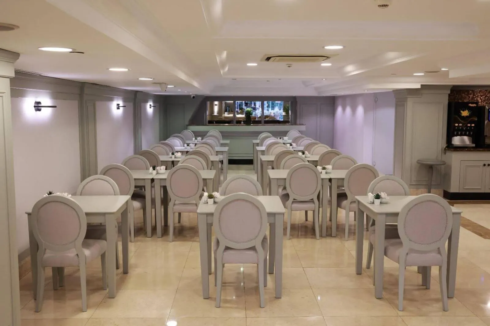 Restaurant/places to eat in Mineo Hotel Taksim