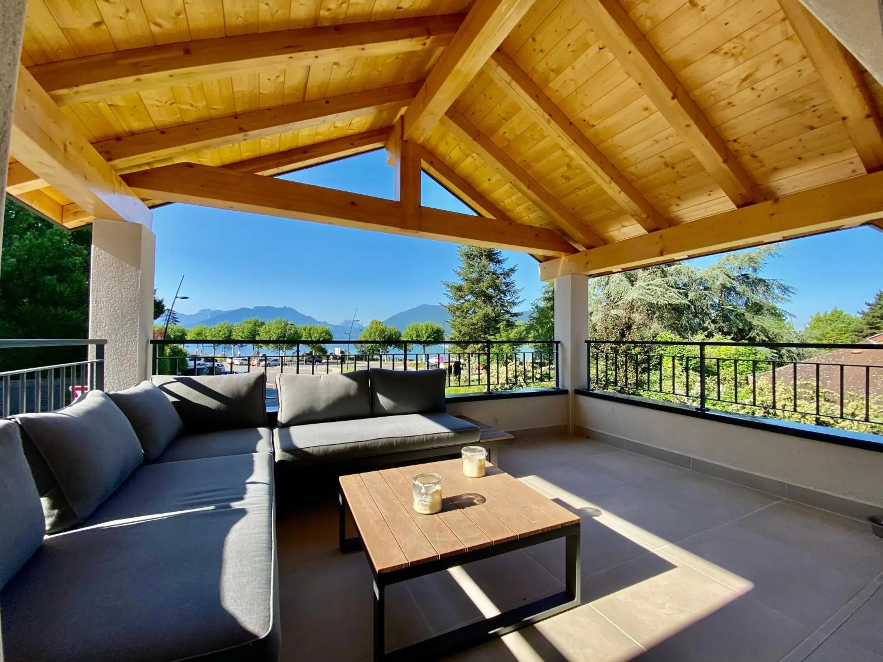 Three-Bedroom Apartment in Cosy for You Three-Bedroom Apartment in Cosy for You