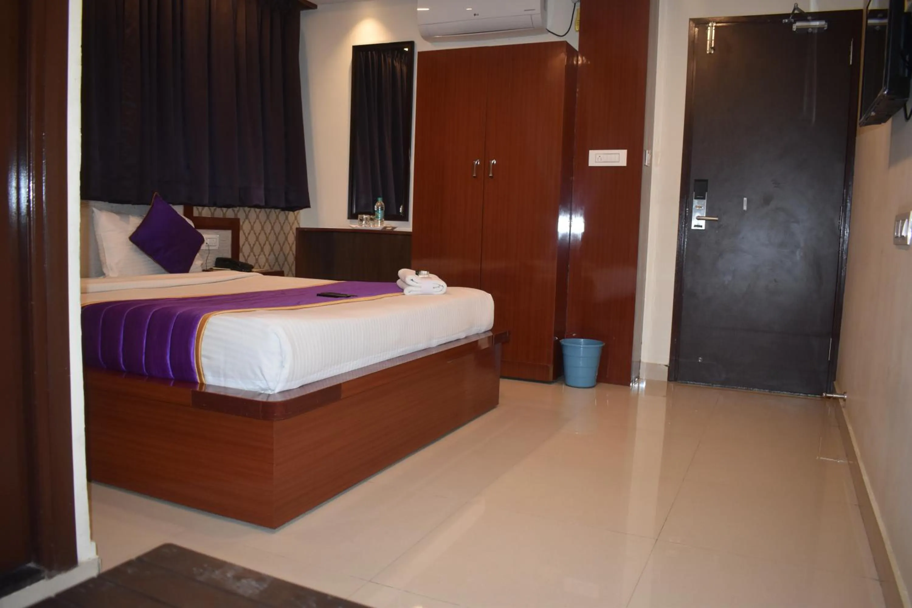 Bed in Hotel UR Comforts Jayanagar