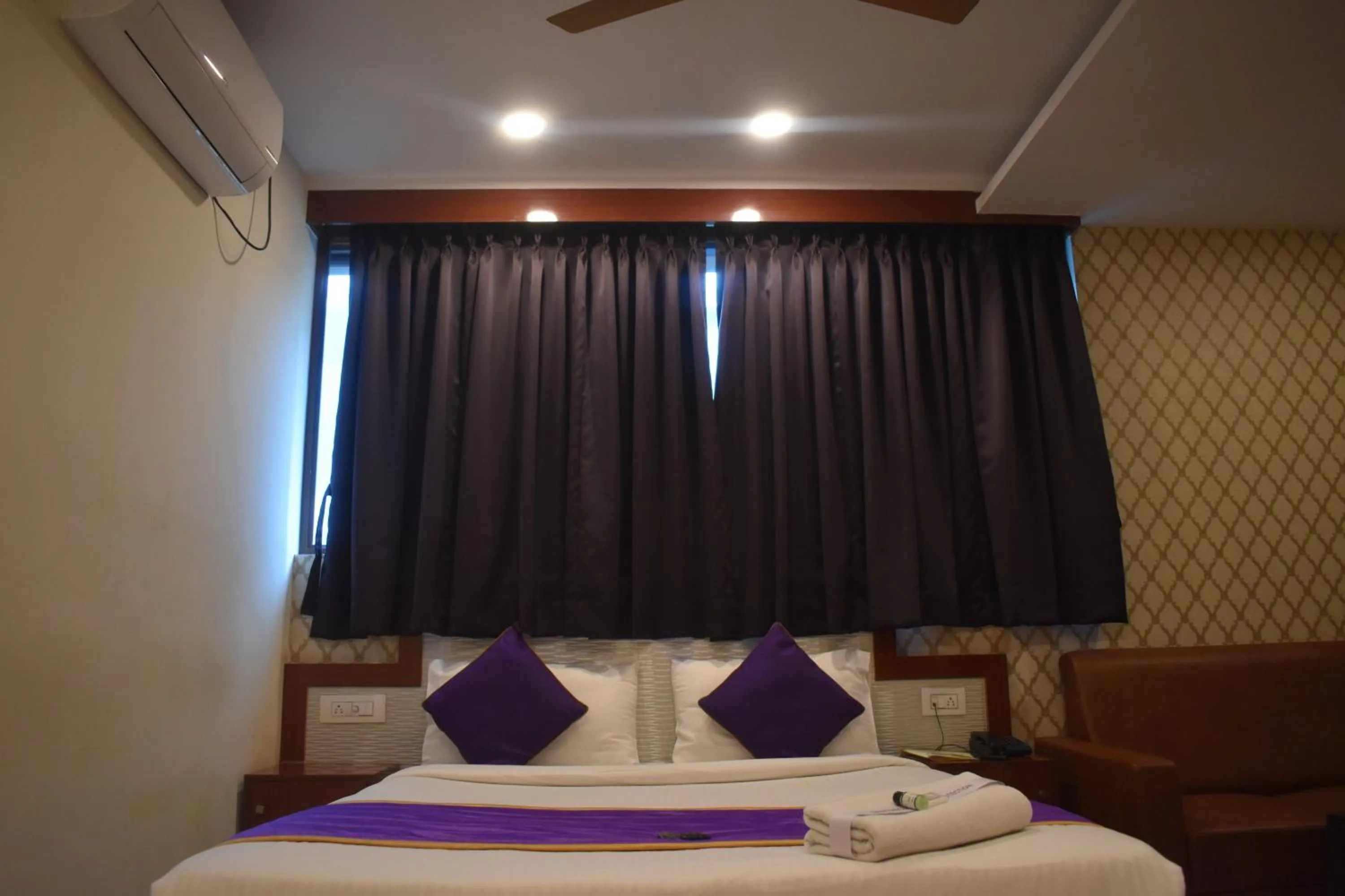 Bed in Hotel UR Comforts Jayanagar