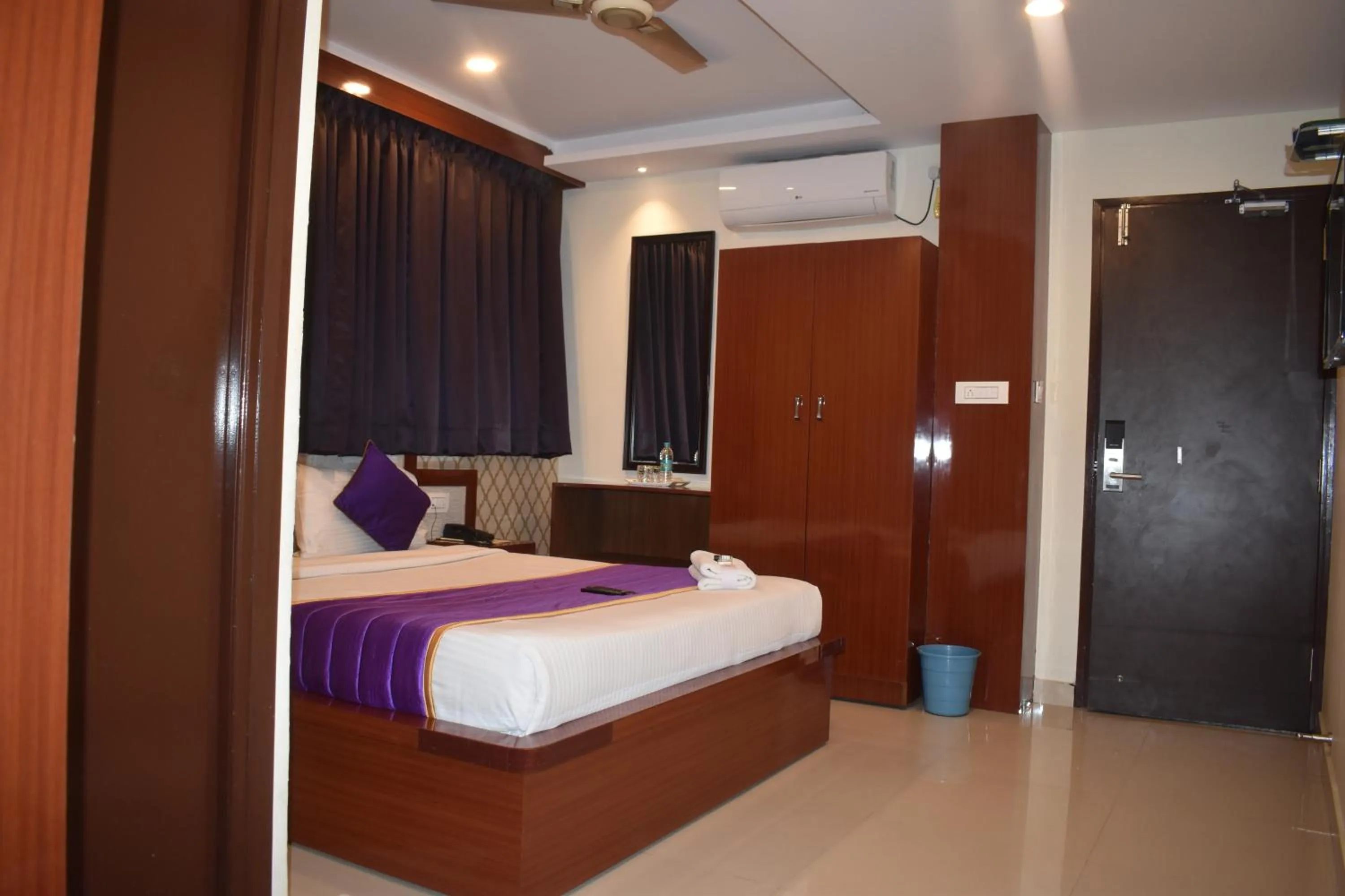 Bed in Hotel UR Comforts Jayanagar
