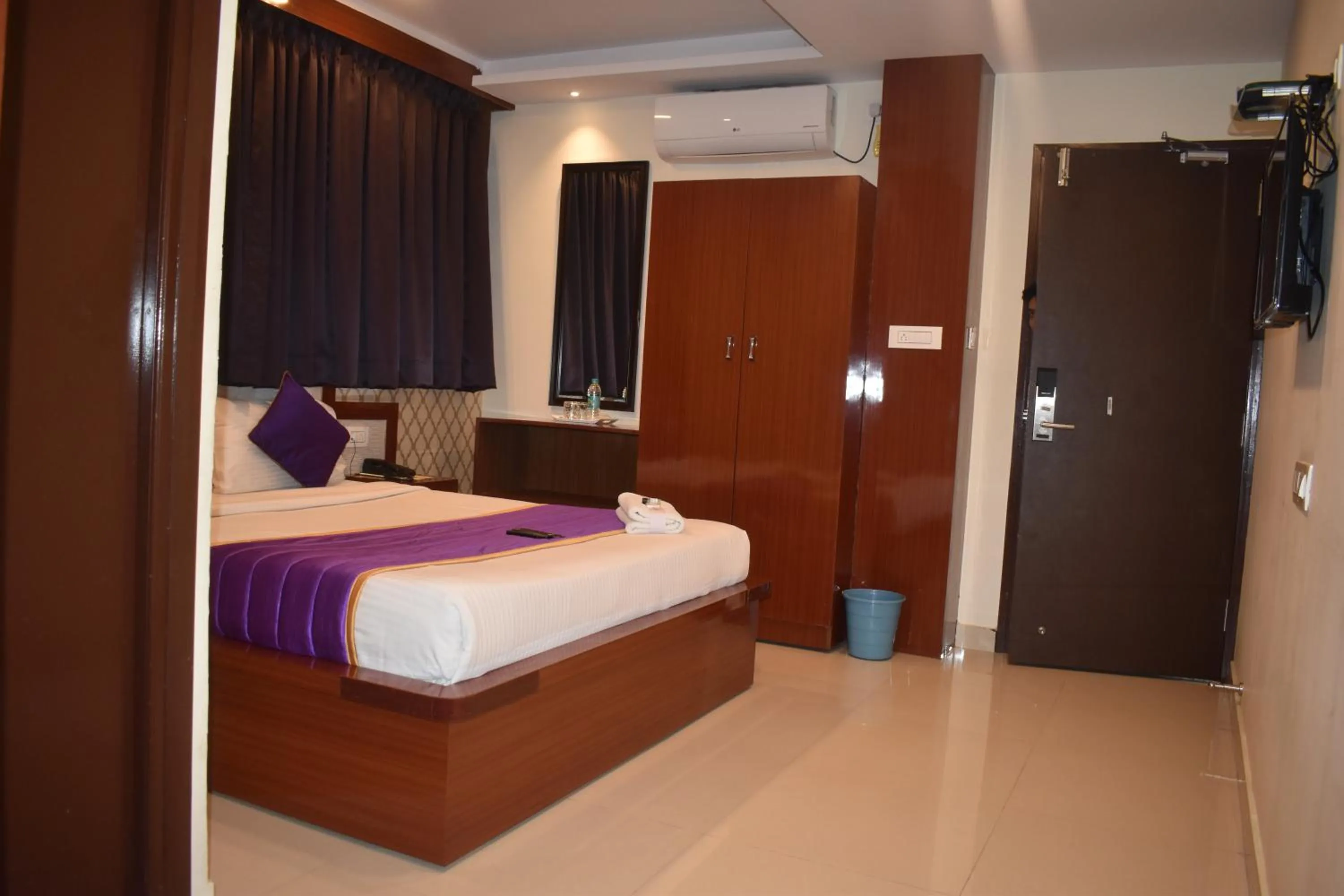Bed in Hotel UR Comforts Jayanagar