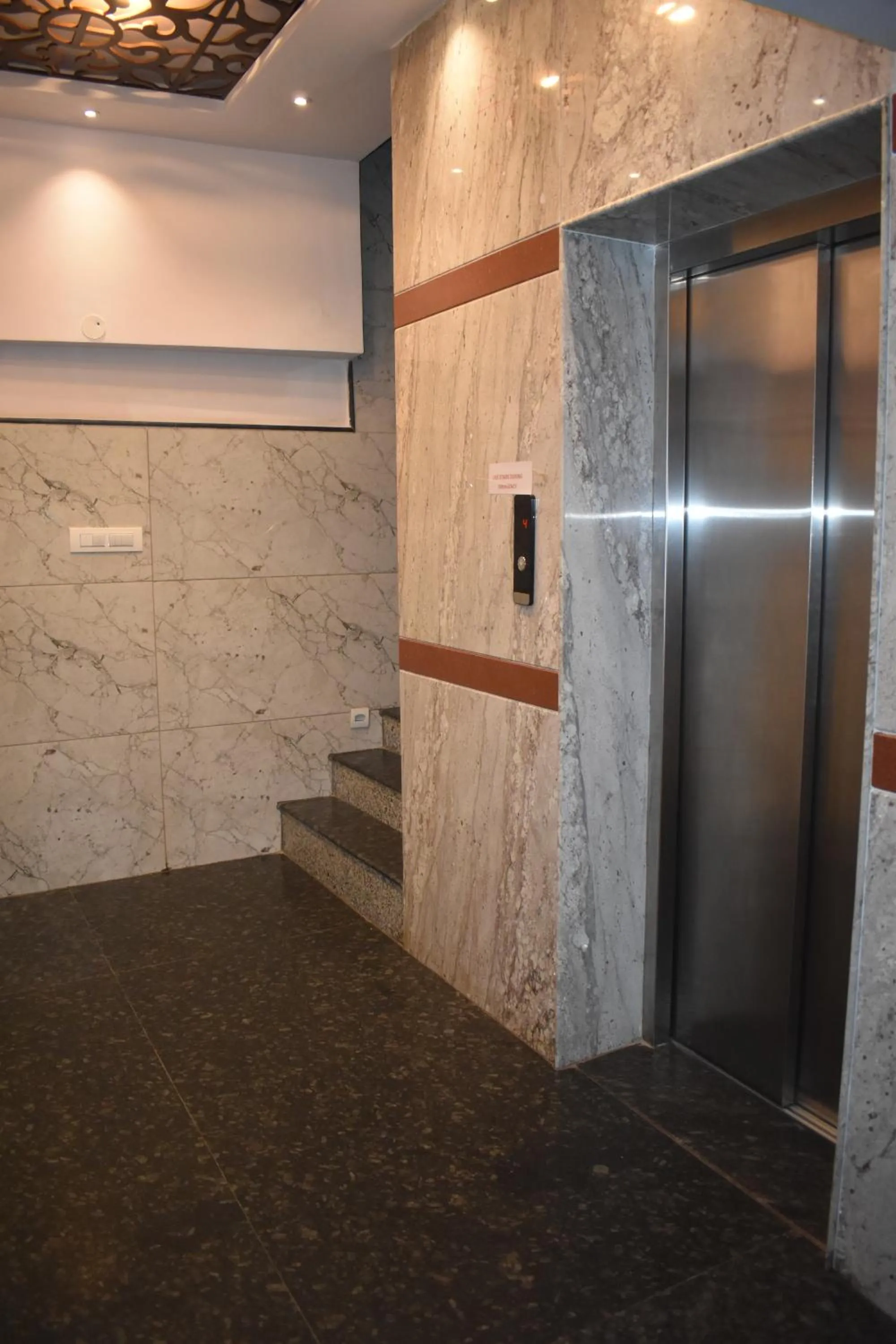 Hotel UR Comforts Jayanagar