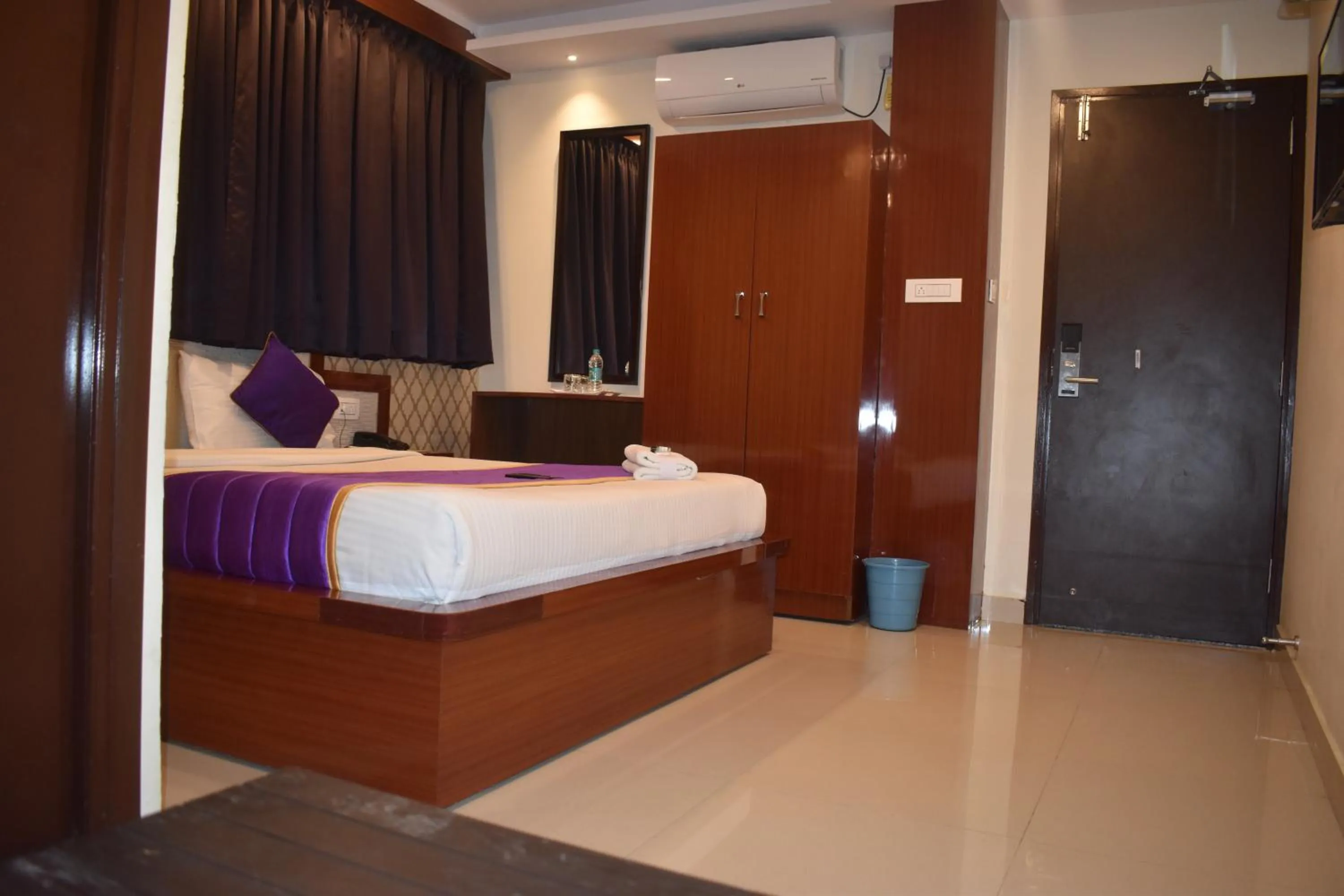 Bed in Hotel UR Comforts Jayanagar