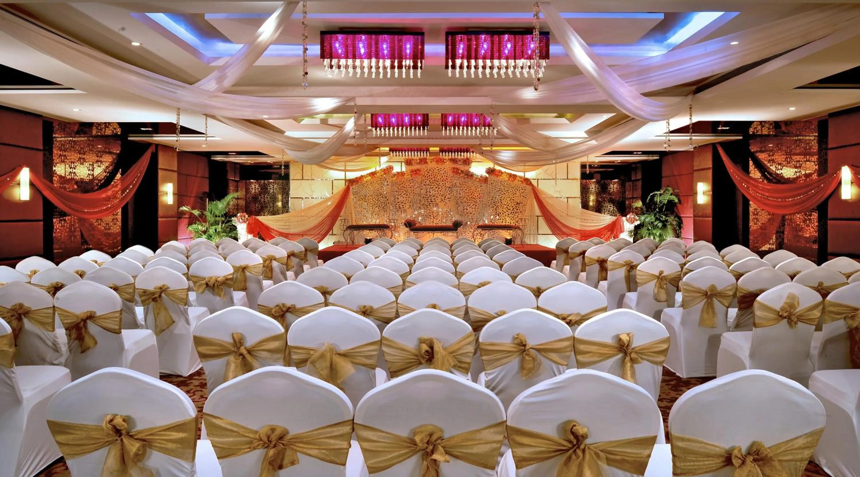 Banquet/Function facilities in Radisson Mumbai Goregaon