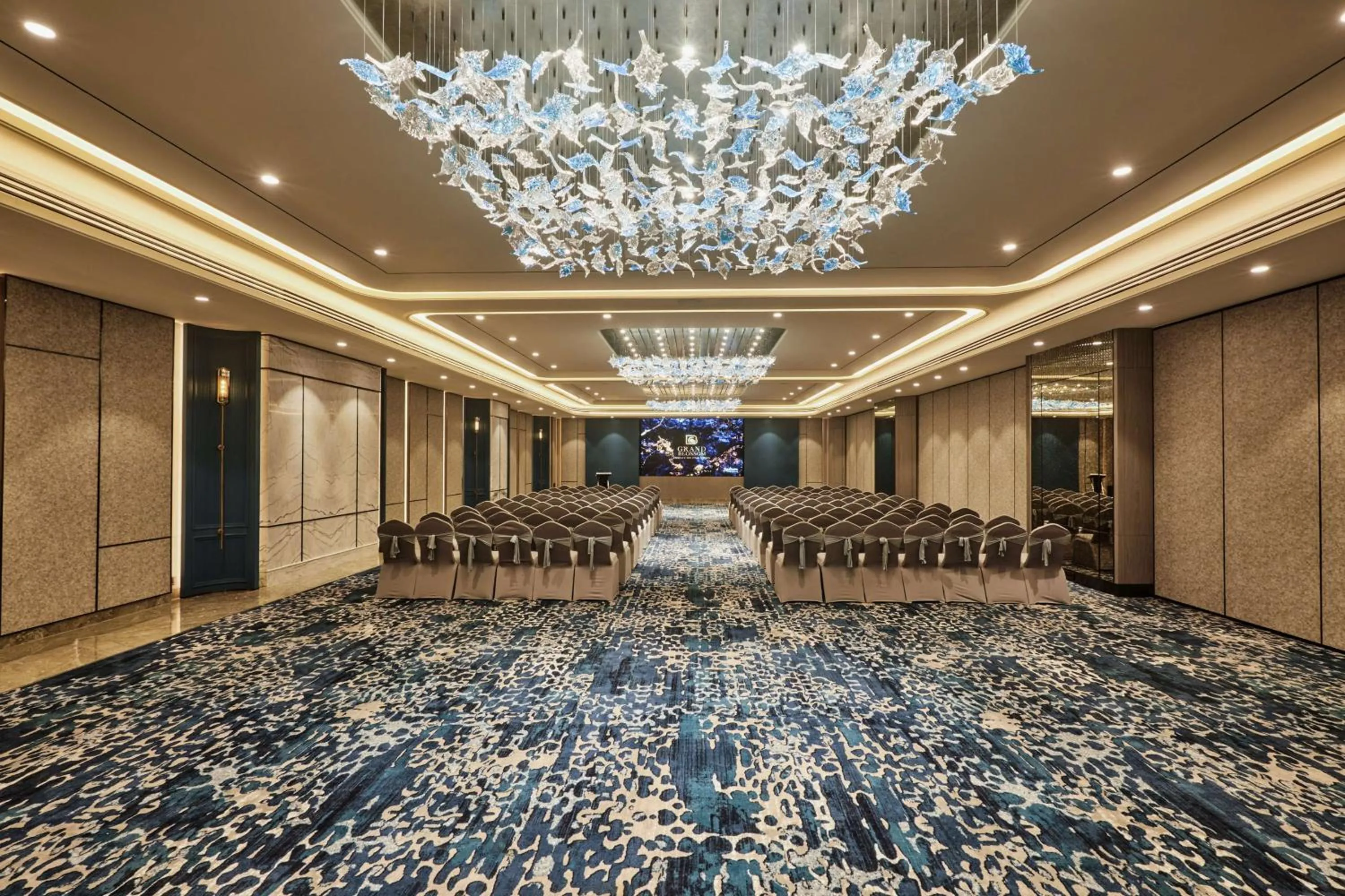 Banquet/Function facilities in Radisson Mumbai Goregaon