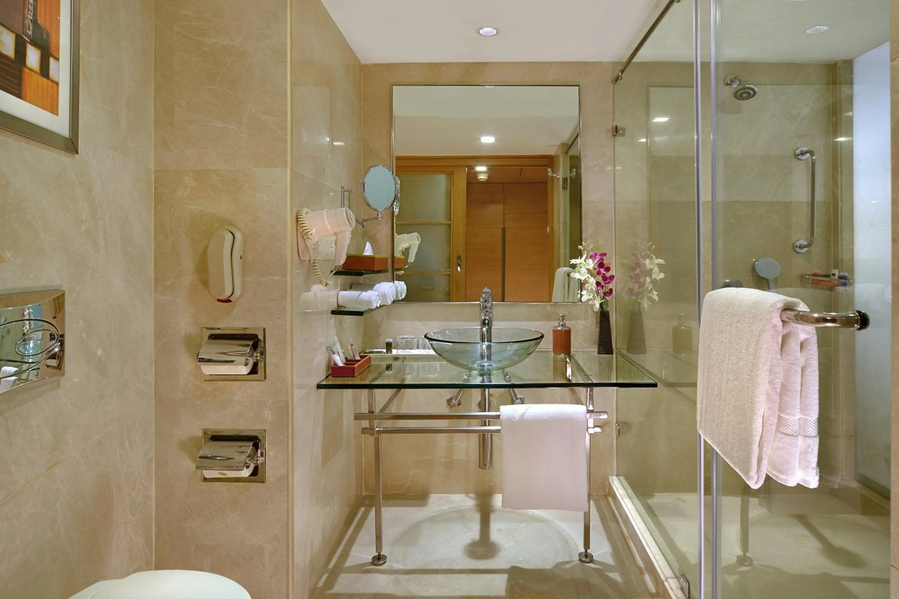 Bathroom in Radisson Mumbai Goregaon