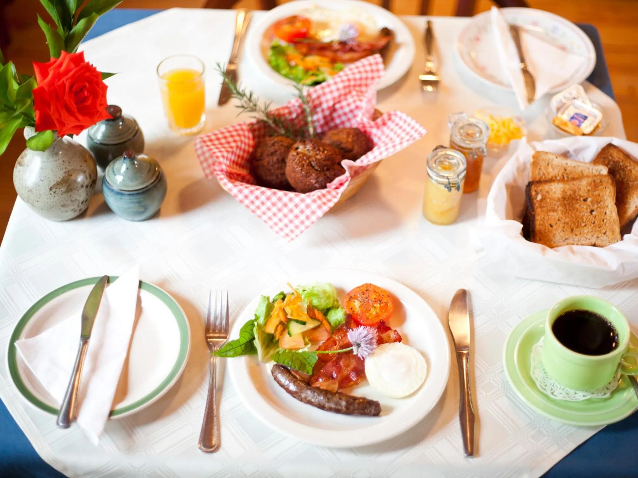 Restaurant/places to eat in Andelomi Forest Lodge