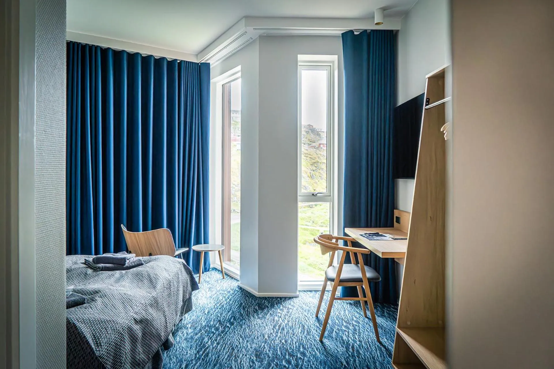 TV and multimedia, Bed in HOTEL SØMA Sisimiut