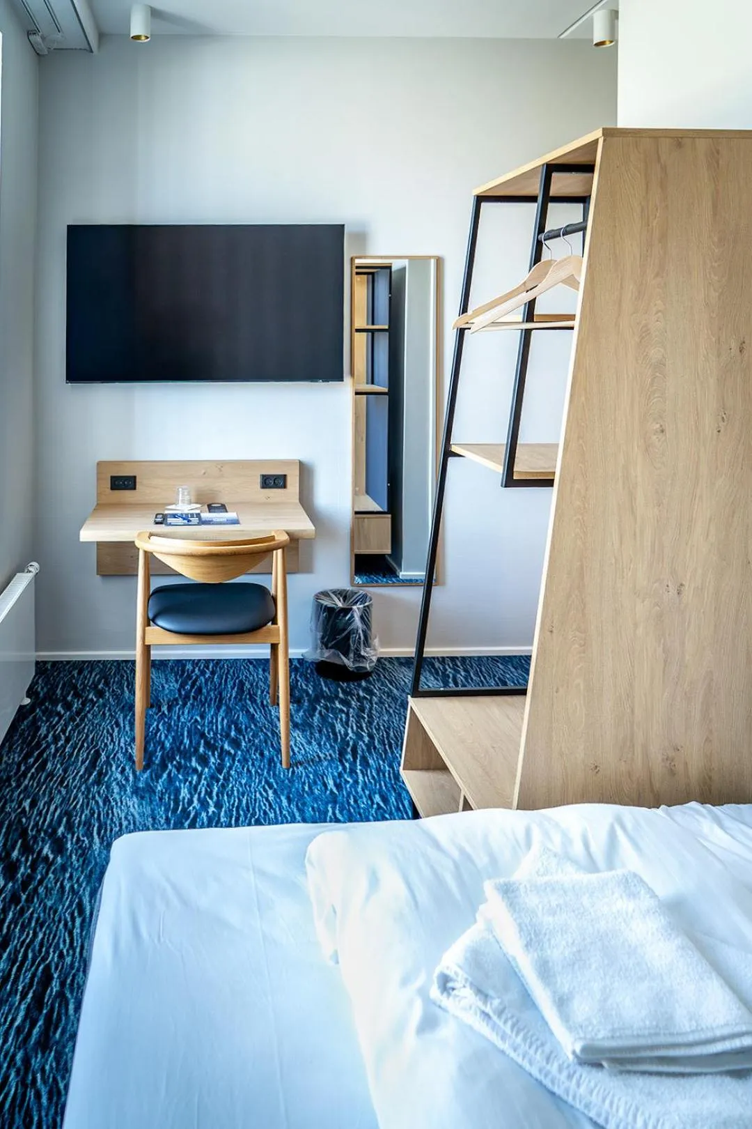 TV and multimedia, Bed in HOTEL SØMA Sisimiut