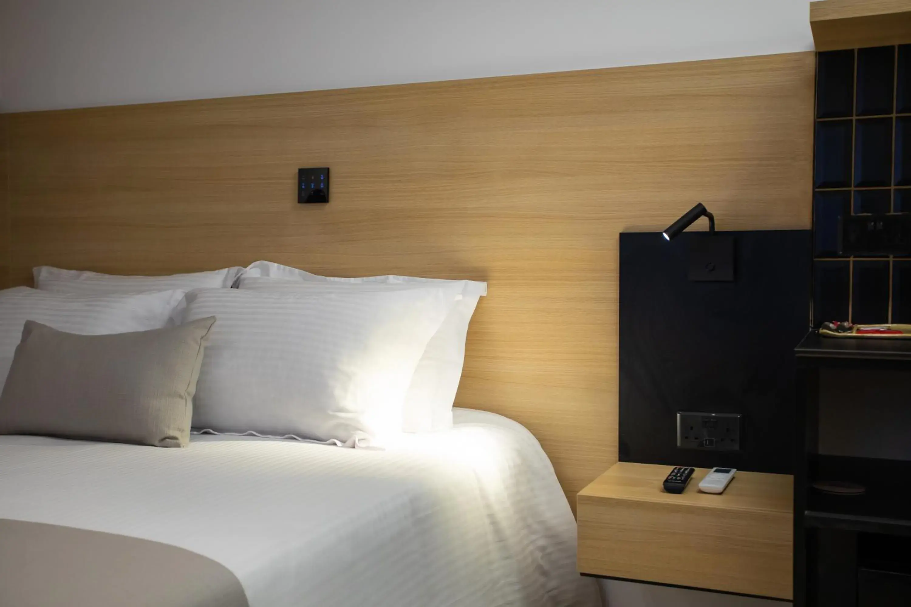 Bed in Alinea Urban Saripolou Square Bed in Alinea Urban Saripolou Square