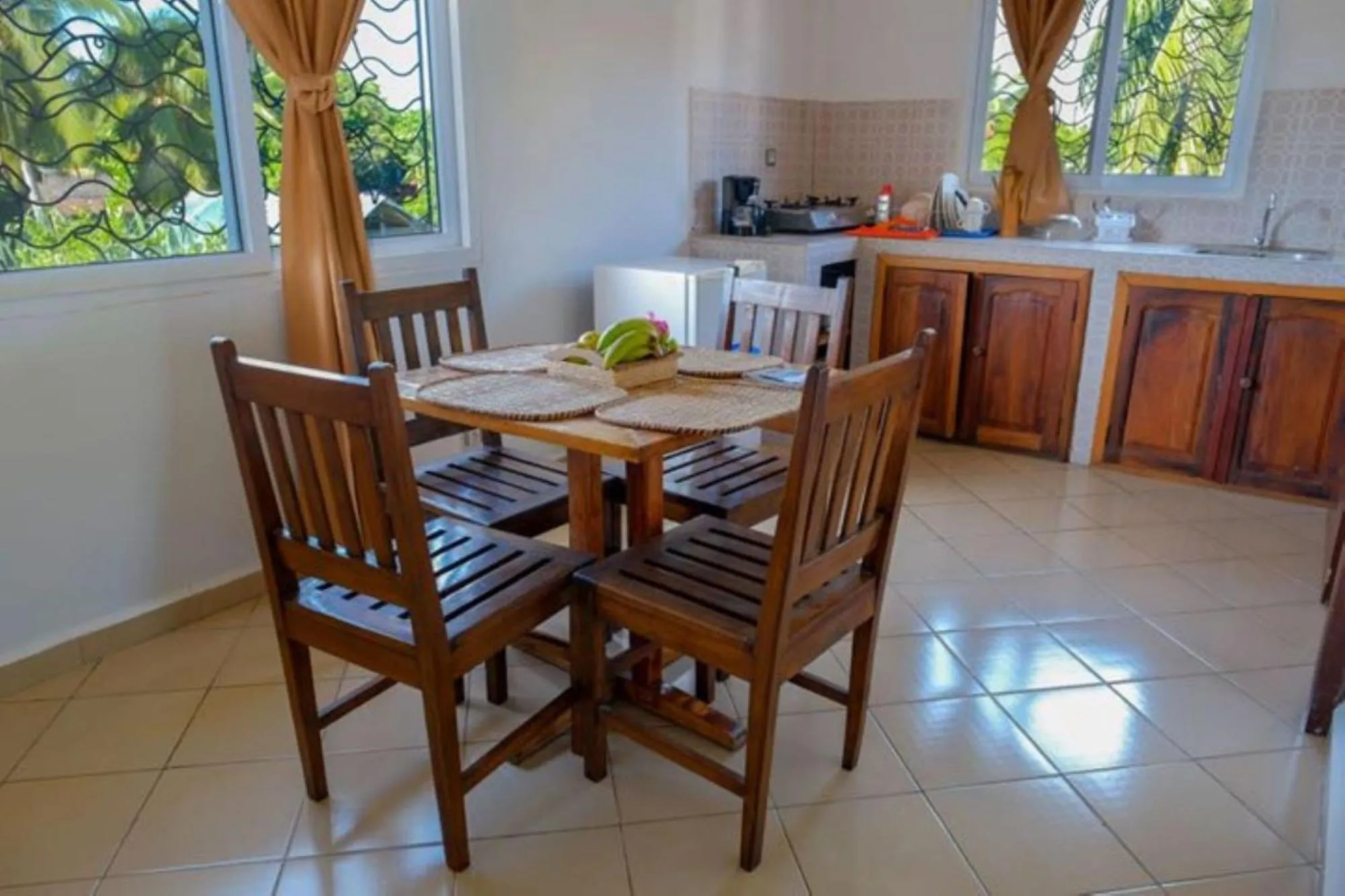 Kitchen or kitchenette in Hotel-Residence Au Sable Blanc