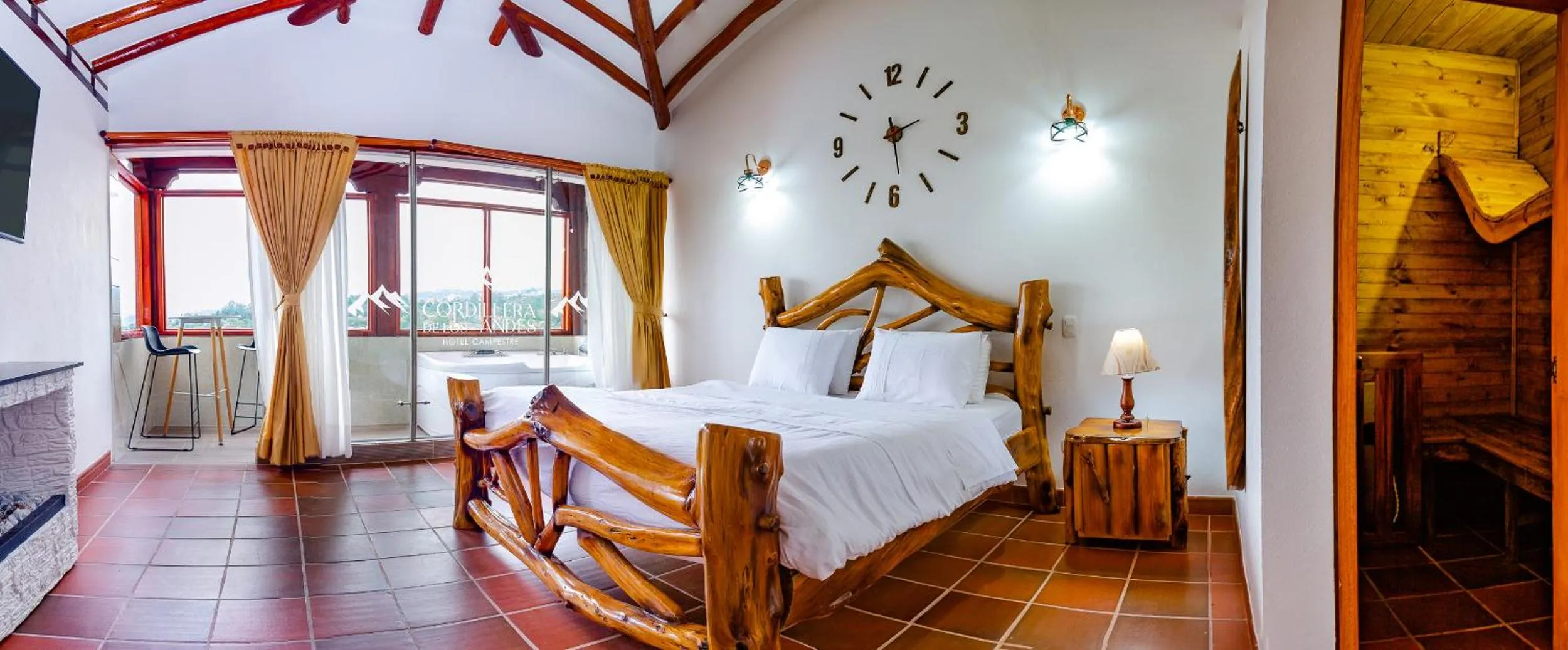 Deluxe King Suite in Hotel Campestre Cordillera de los Andes