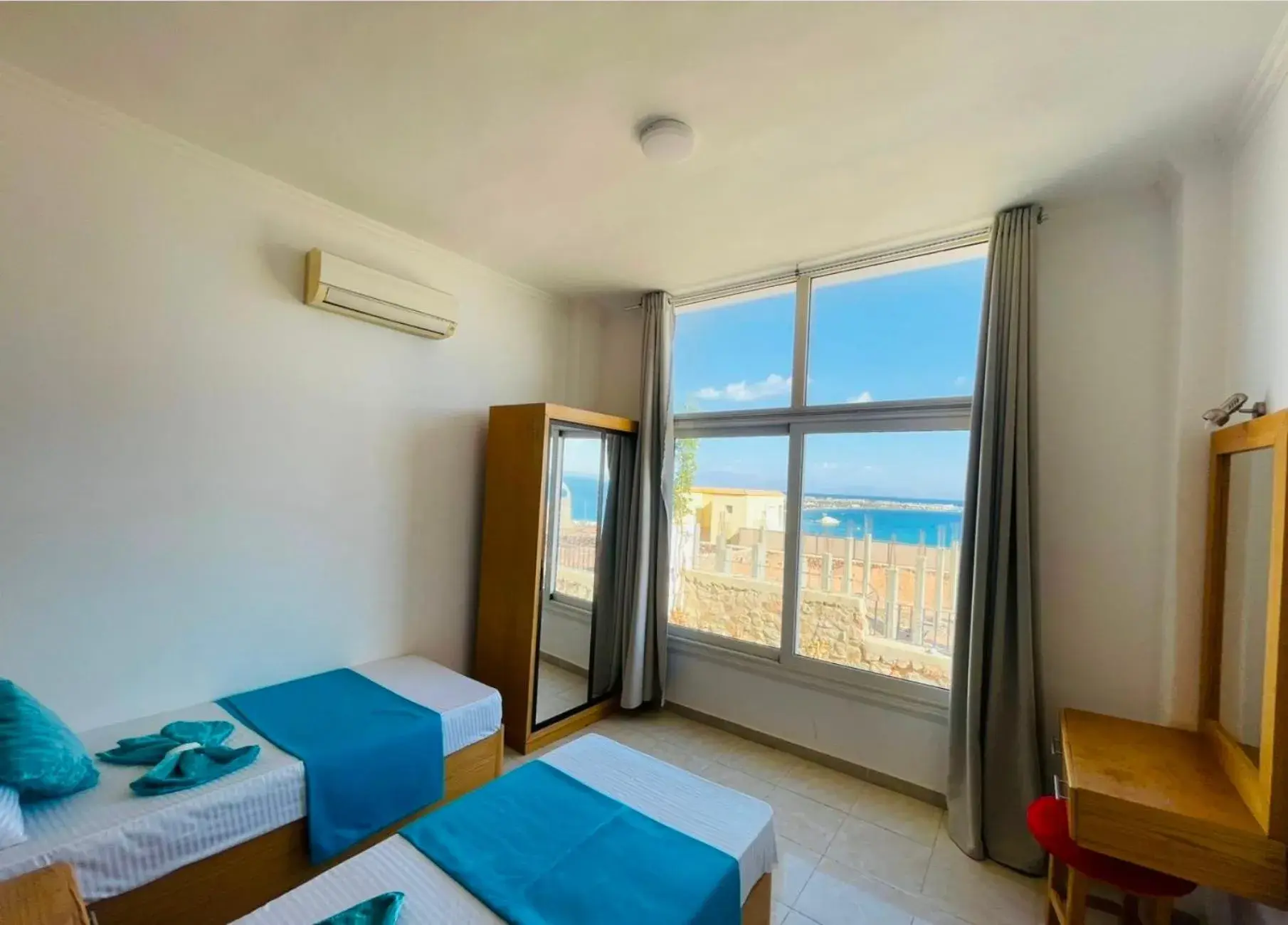 Villa with Sea View in Seaview Panorama Hotel Villa with Sea View in Seaview Panorama Hotel