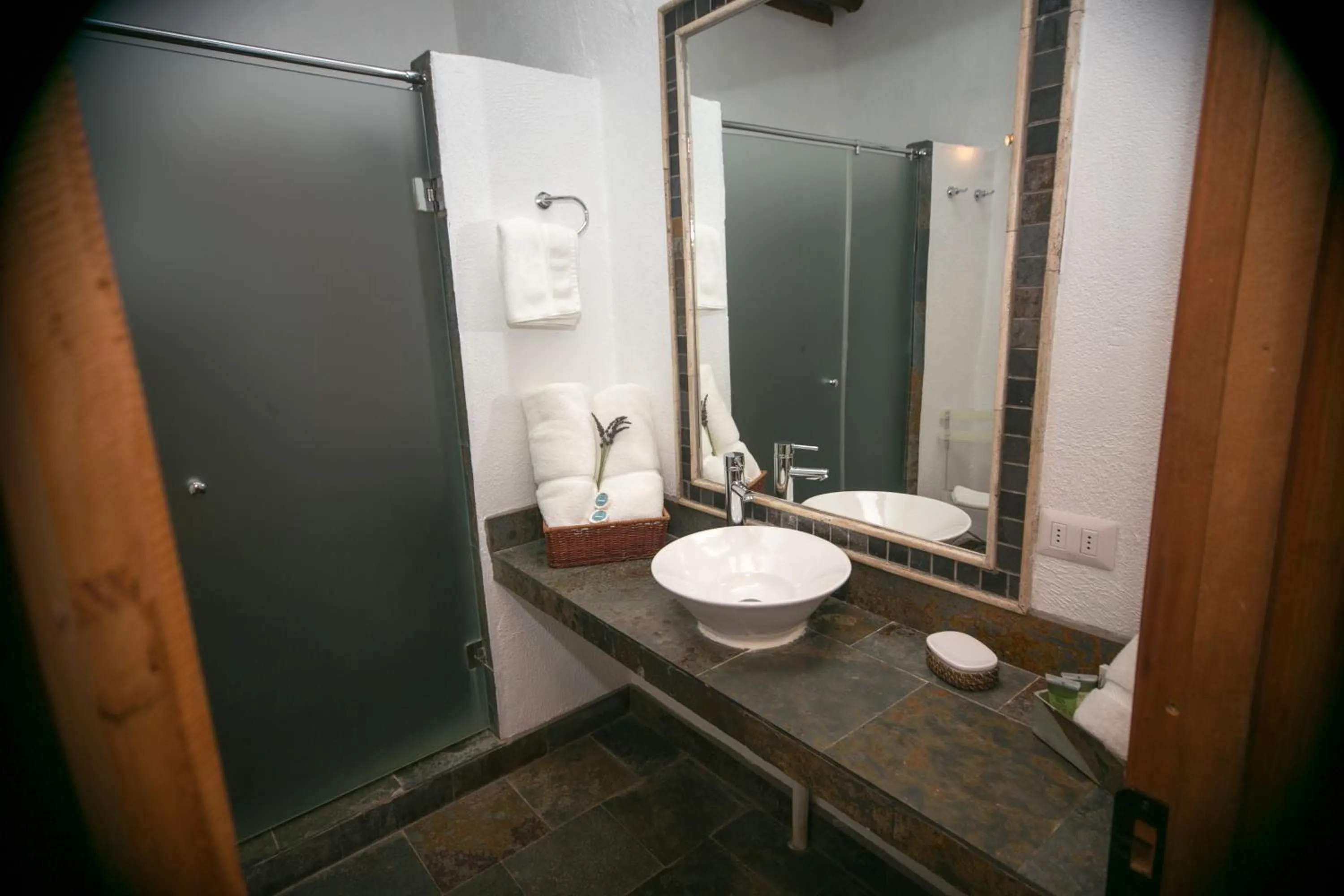 Bathroom in Hotel Misterios del Elqui