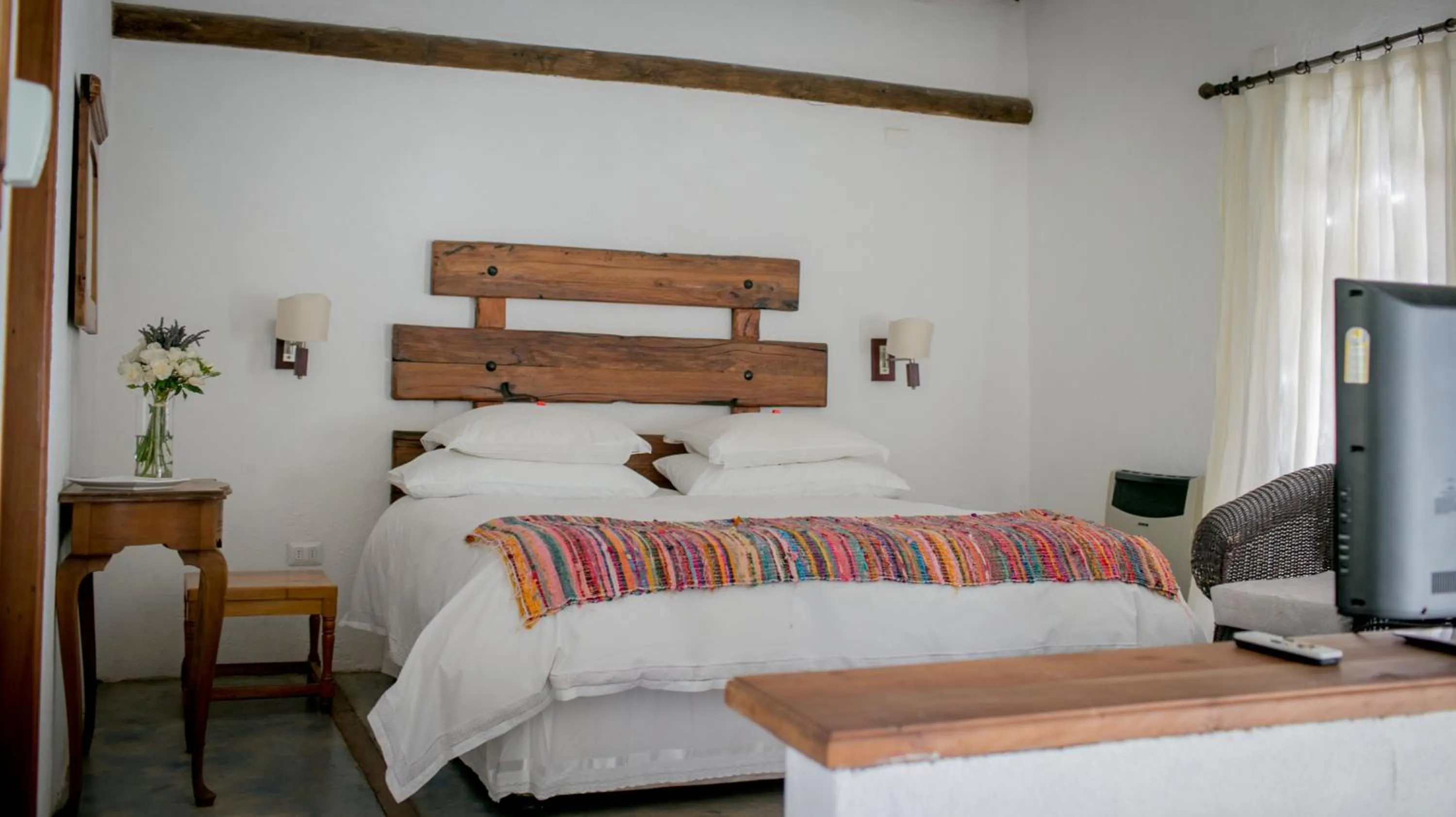 Photo of the whole room, Bed in Hotel Misterios del Elqui