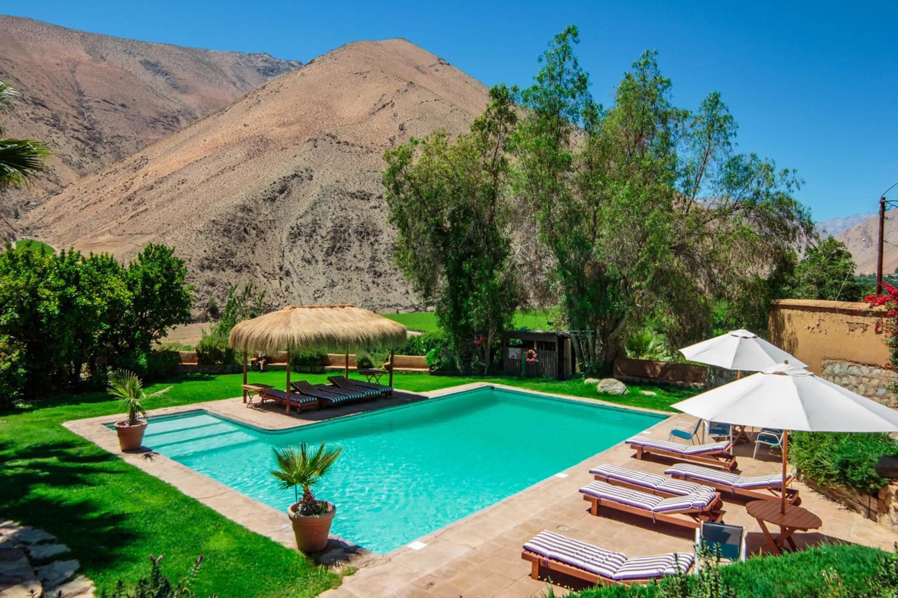 Photo of the whole room in Hotel Misterios del Elqui