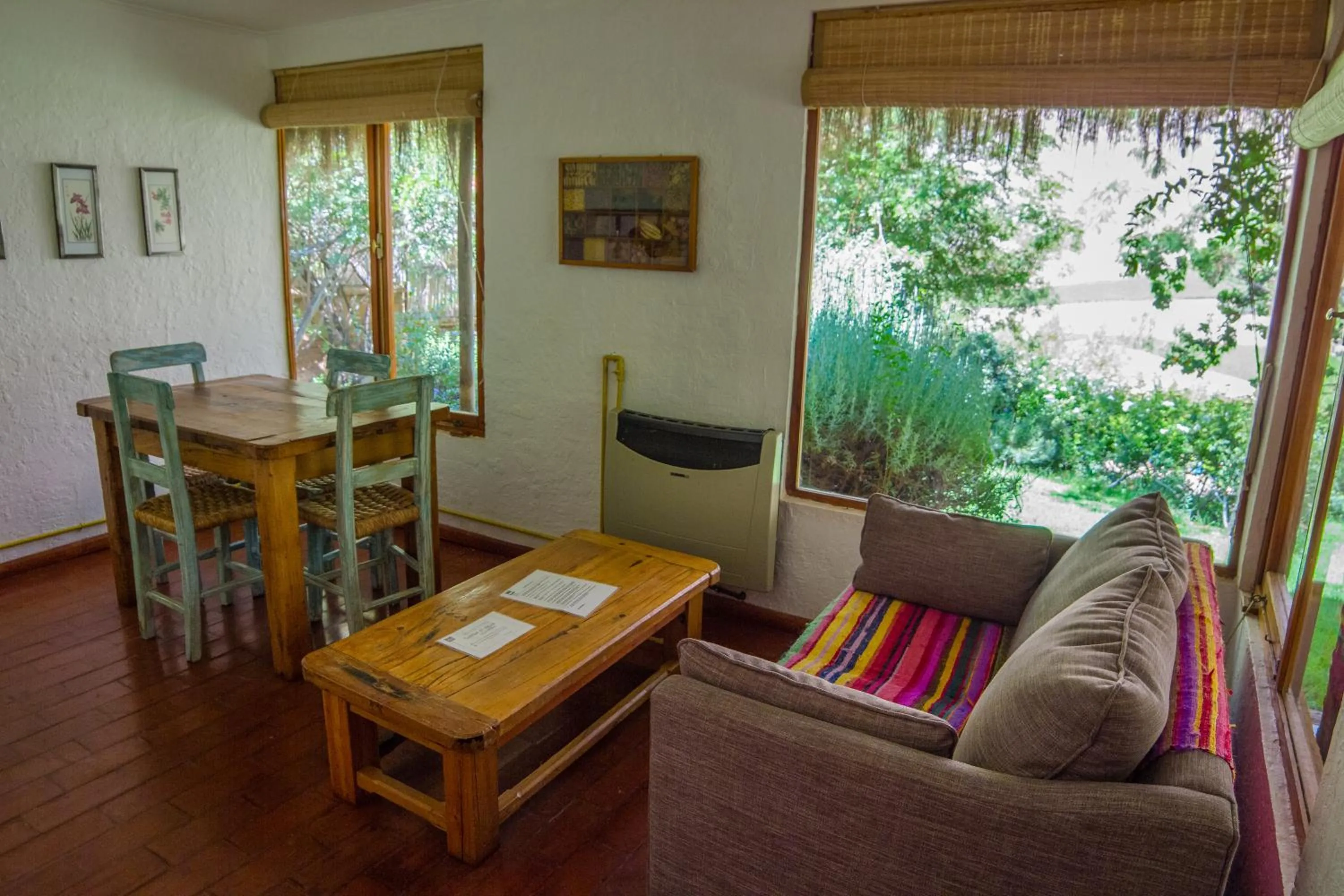 Living room in Hotel Misterios del Elqui