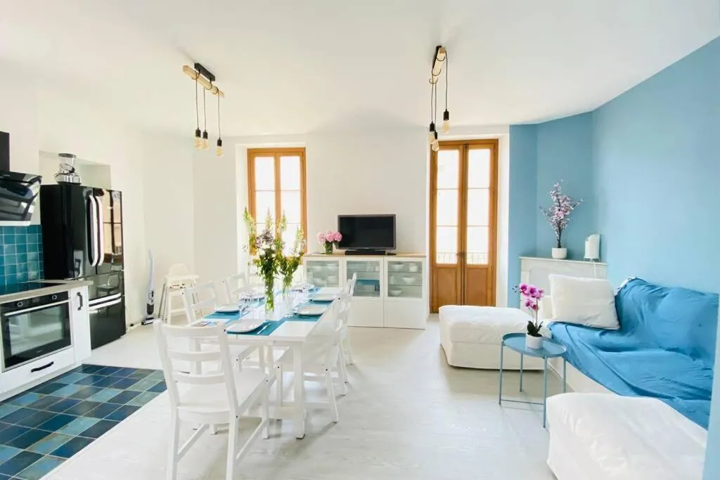 Grand appartement proche plages & centre ville