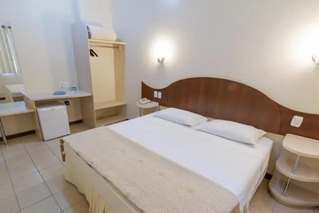 Bedroom, Bed in Bellmont Hotel