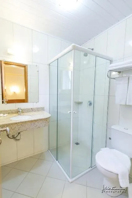 Bathroom in Bellmont Hotel