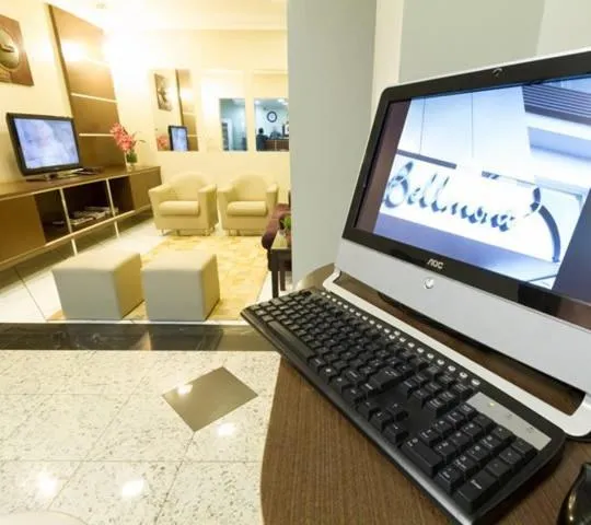 Communal lounge/ TV room in Bellmont Hotel