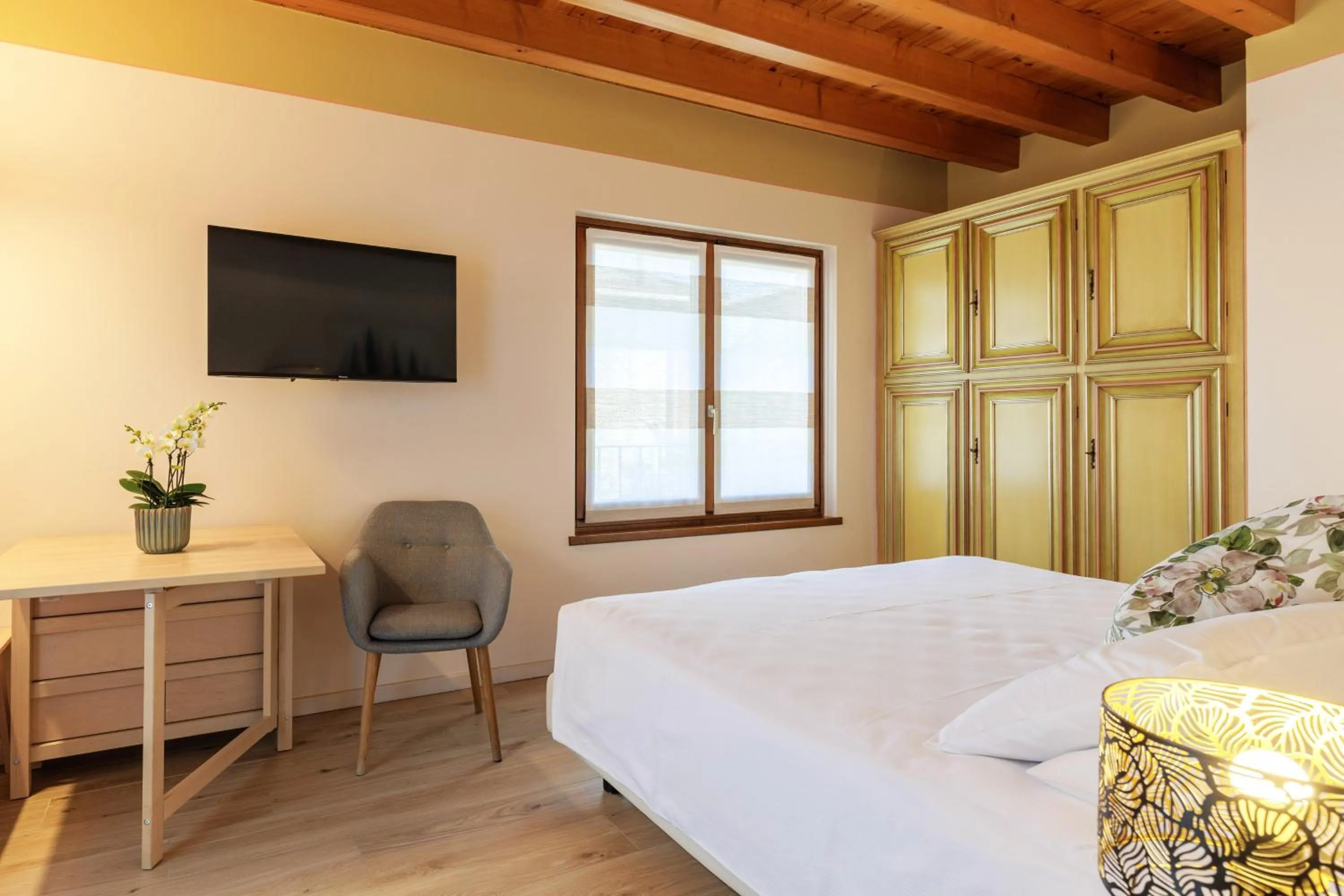 Bed in Charming Sirmione